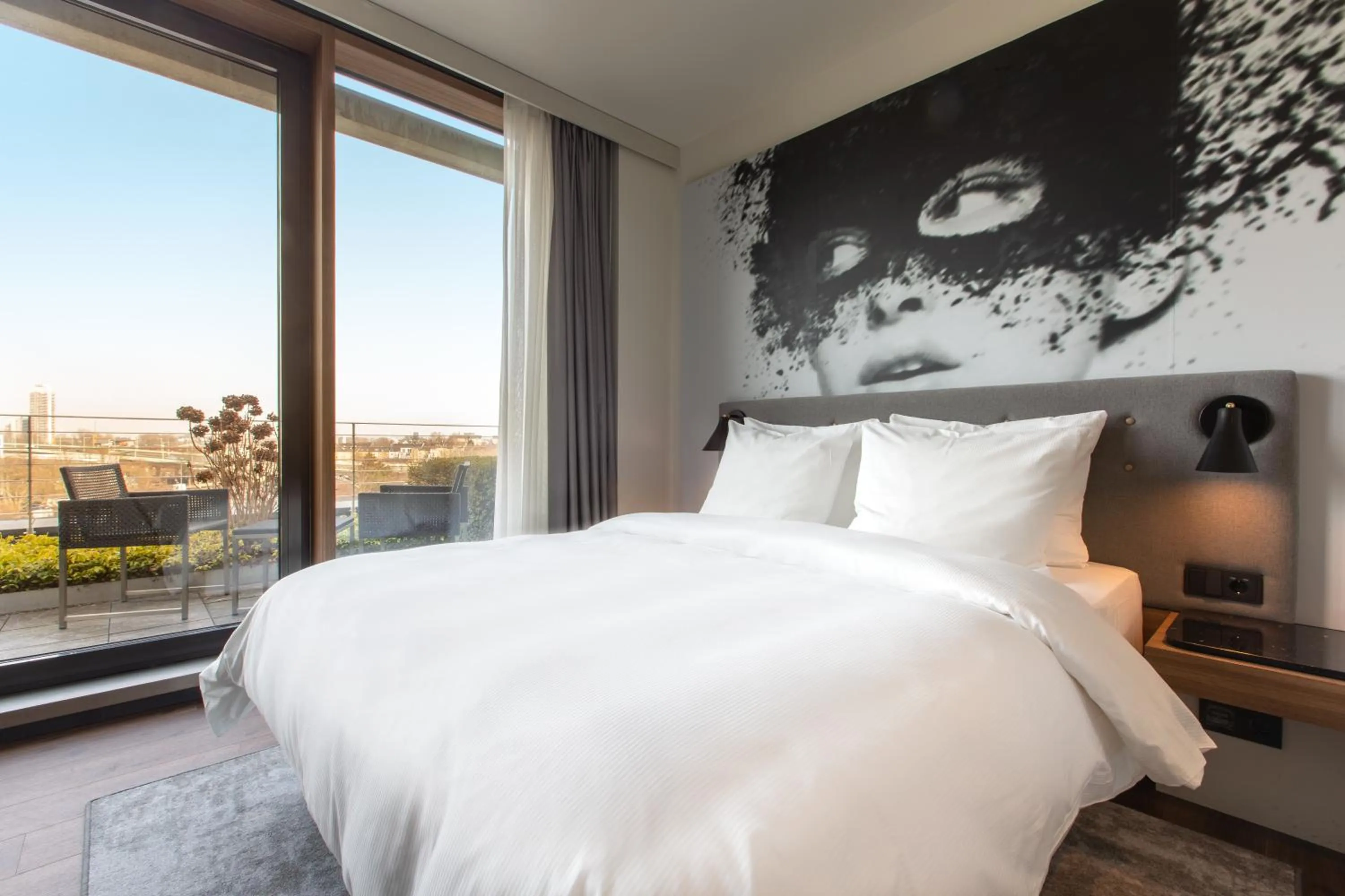 Photo of the whole room, Bed in Radisson Blu Hotel Köln