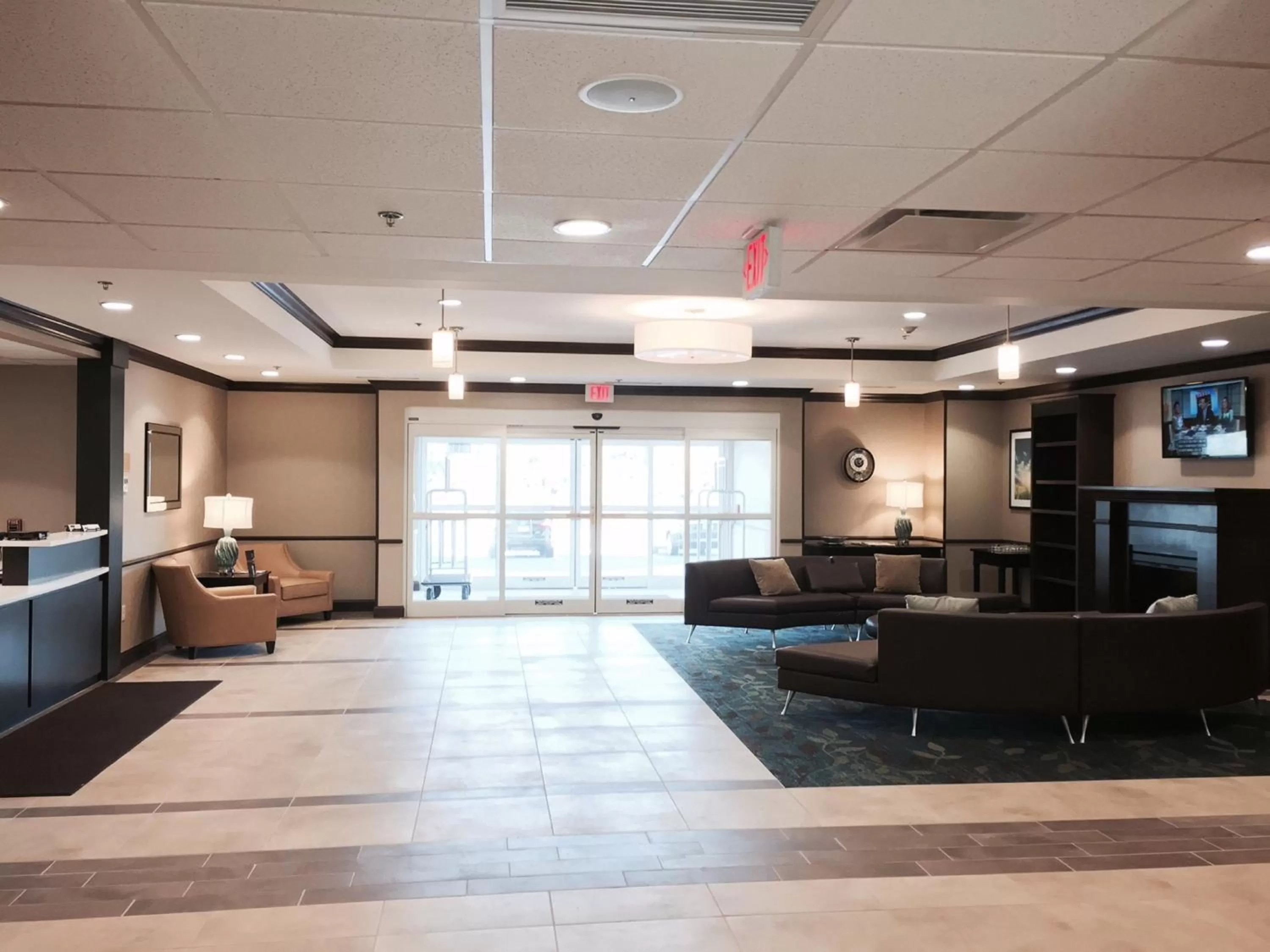 Lobby or reception in Candlewood Suites Youngstown W - I-80 Niles Area by IHG