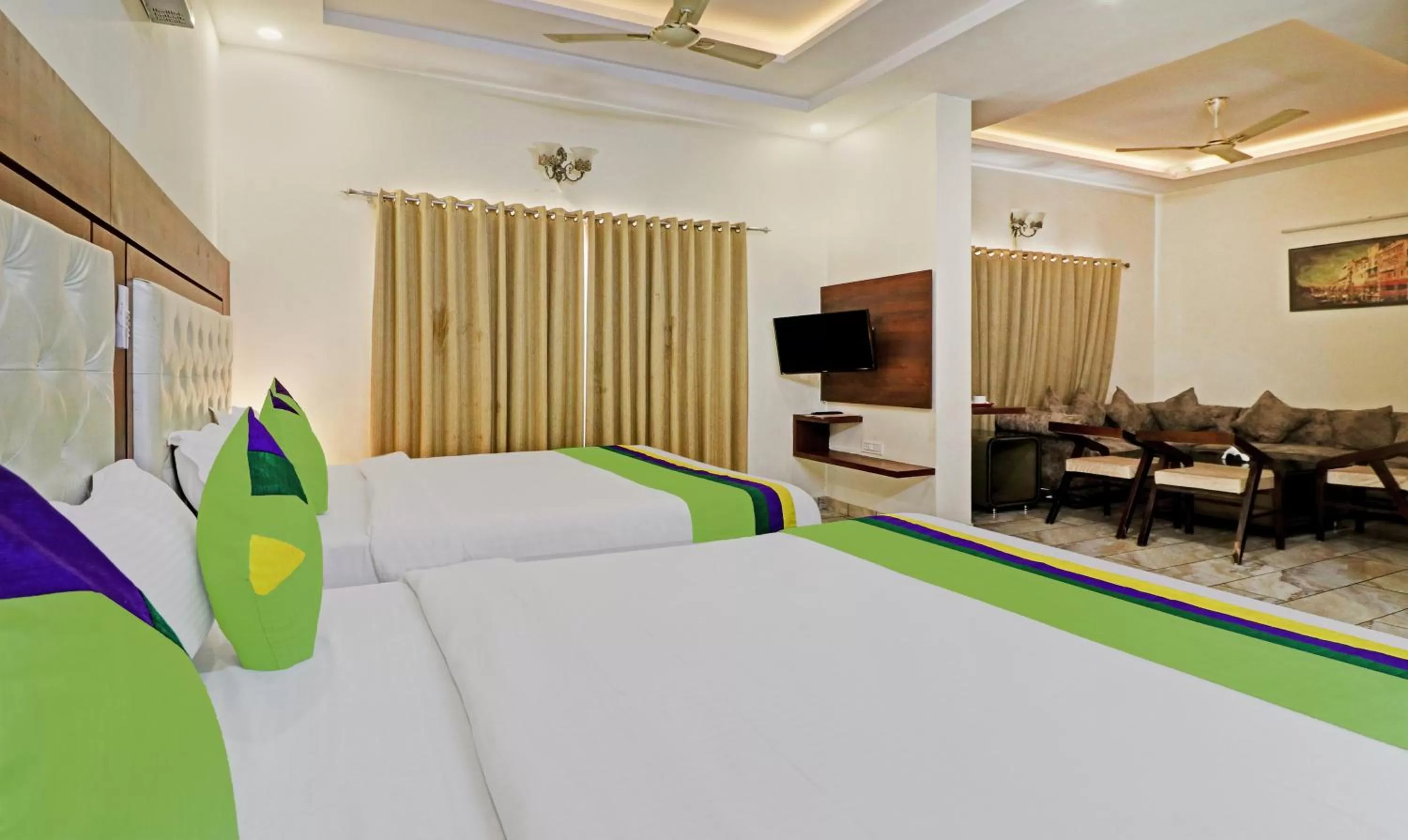 Bedroom, Bed in Treebo Magnum Chandigarh