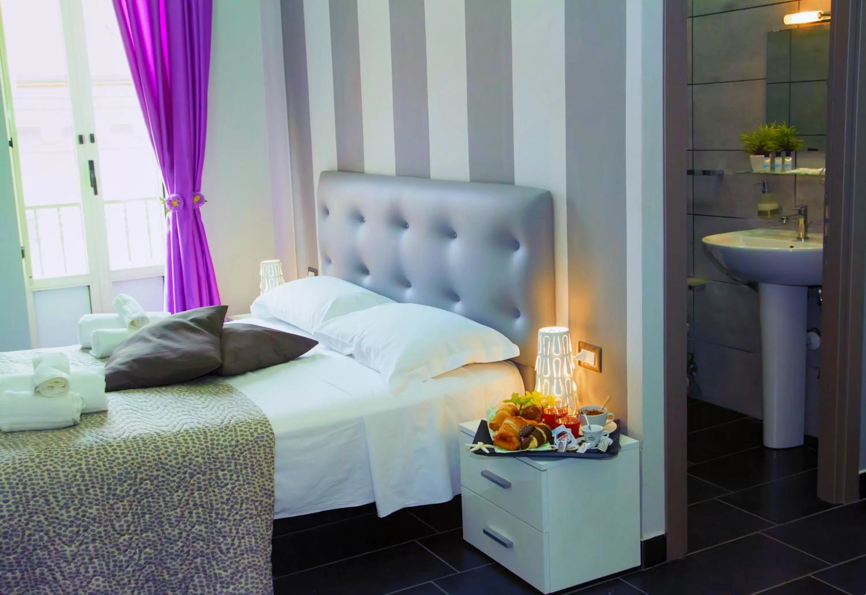 Bed in B&B Napoli Binario 1