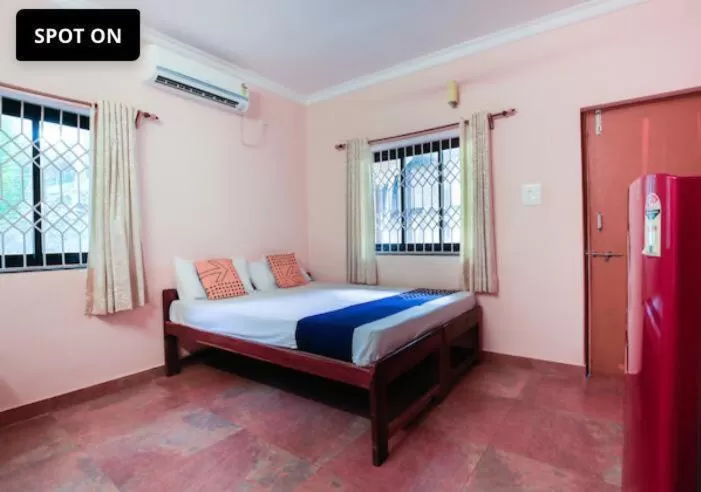 Deluxe Double Room with Balcony in God's Gift Guest House