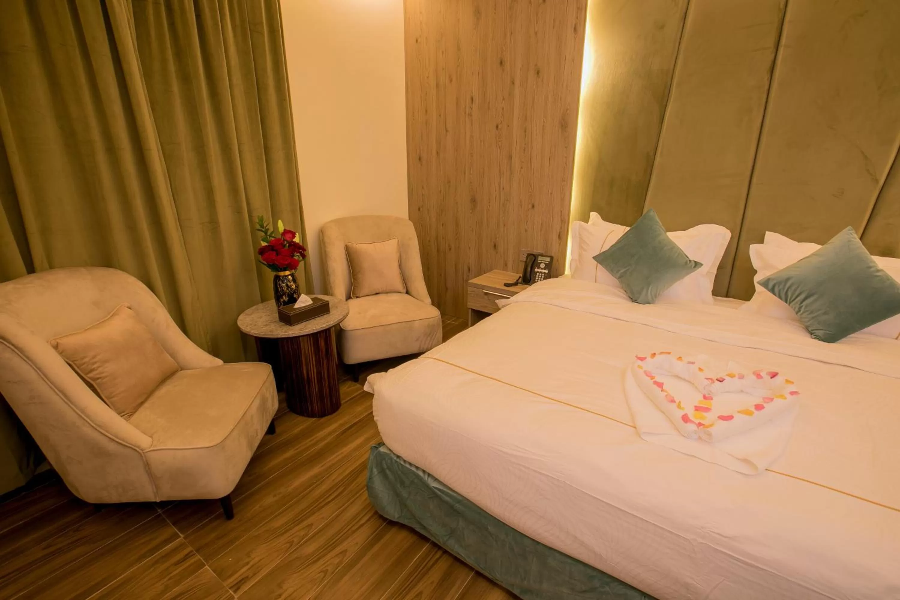 Bed in Luxury Night Al Munsiyah