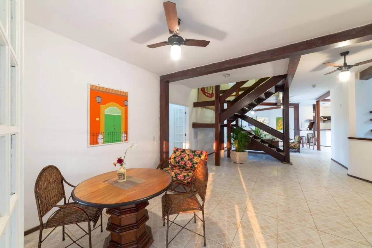 Living room, Dining Area in Pousada Portal de Paraty