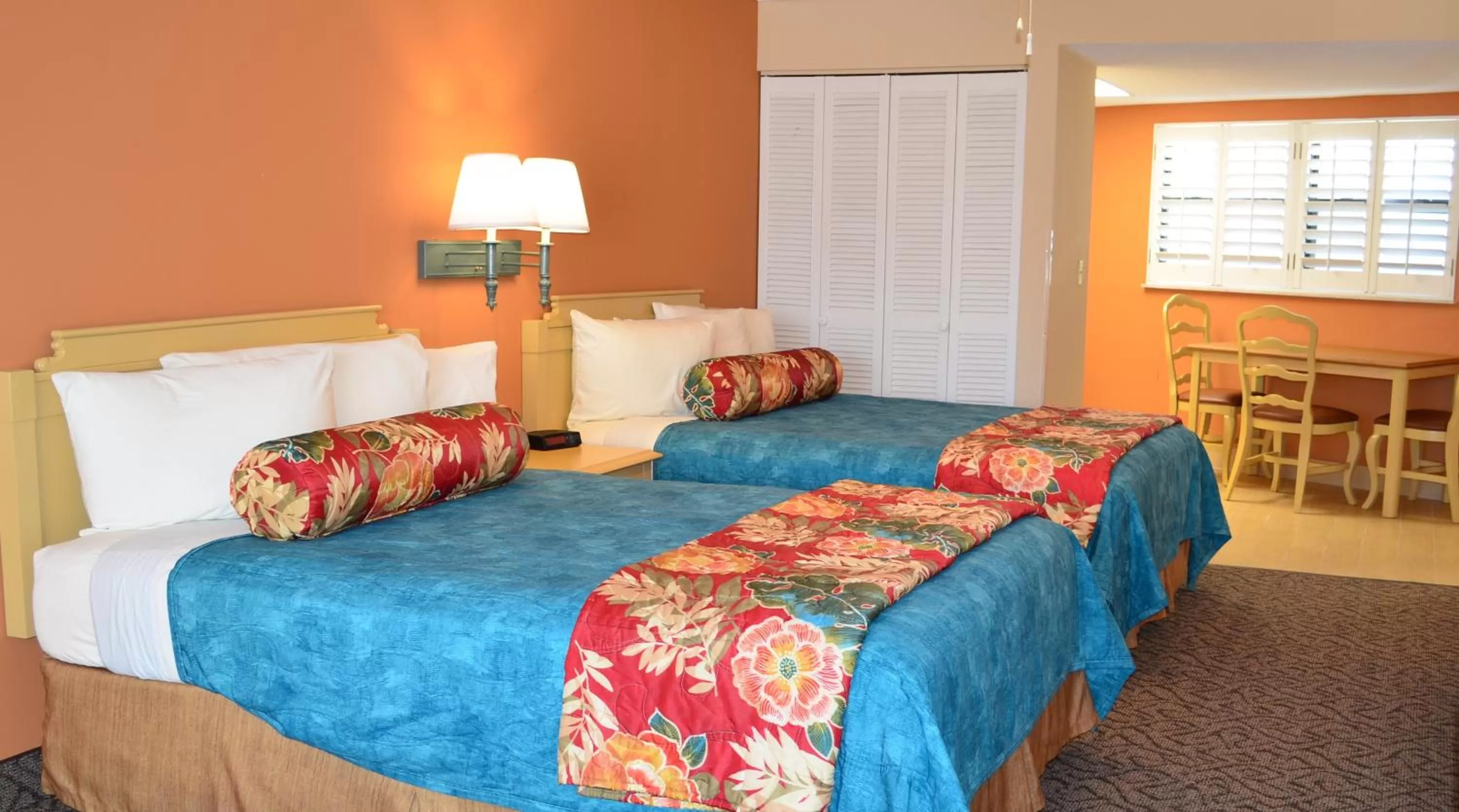 Bed in Sun Viking Lodge - Daytona Beach