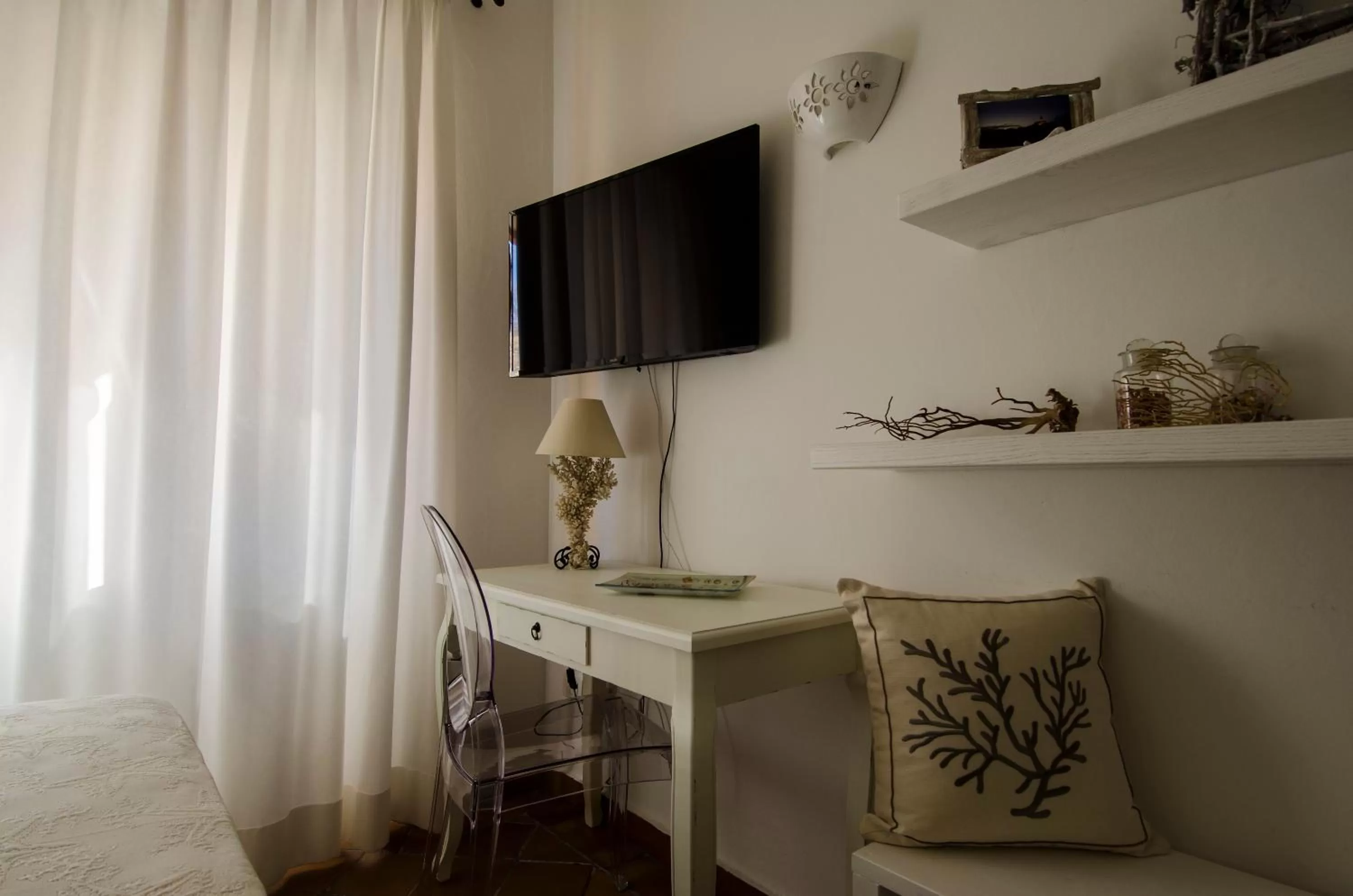 Decorative detail, TV/Entertainment Center in CelesteDiMare