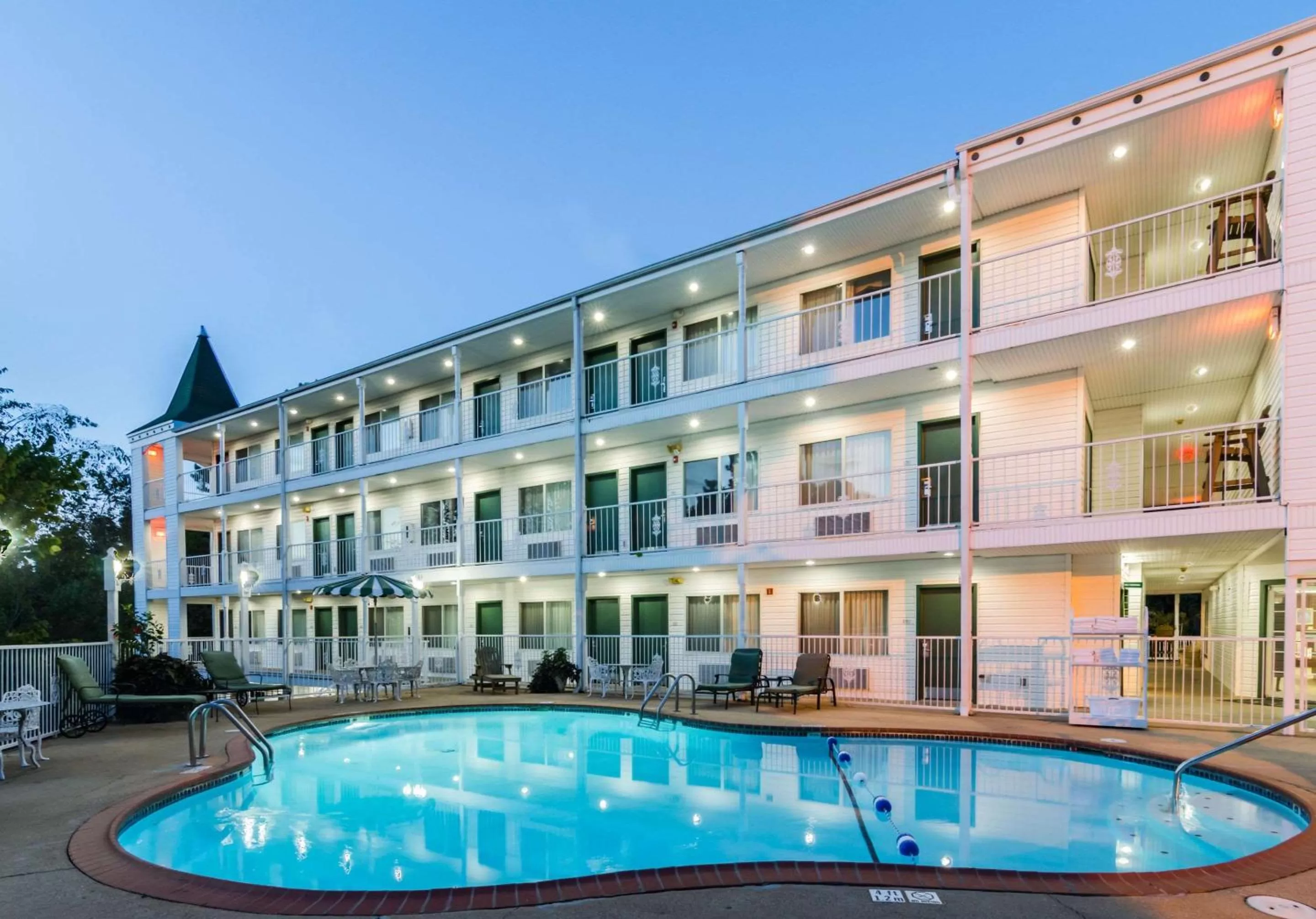 On site in Quality Inn Eureka Springs South