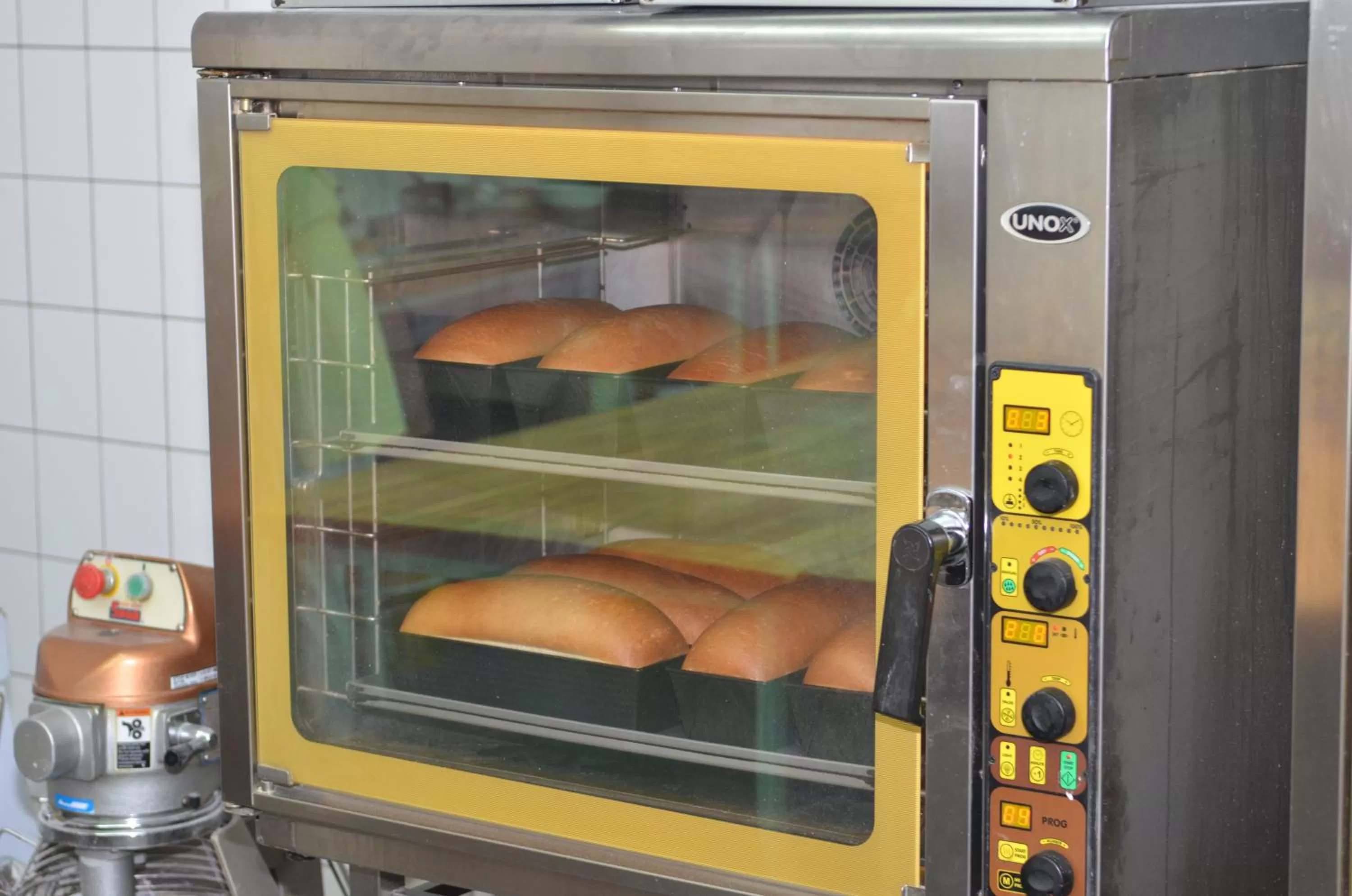 Restaurant/places to eat in Hotel Serpanok