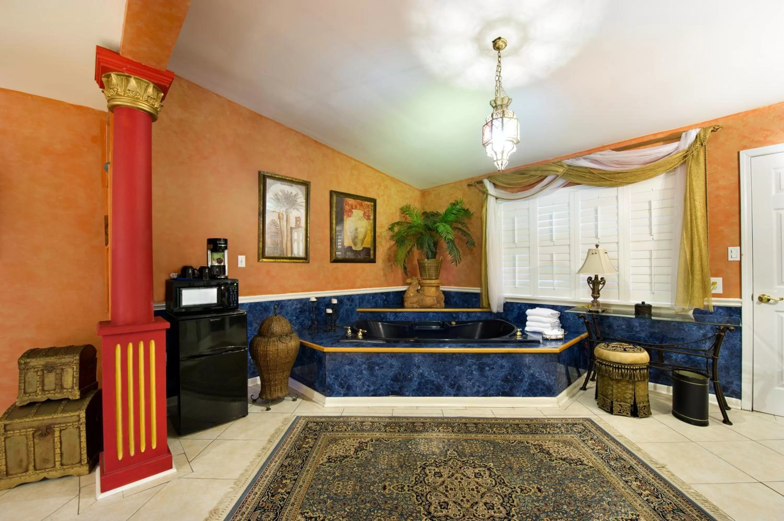 Bath in Historic Michabelle Inn