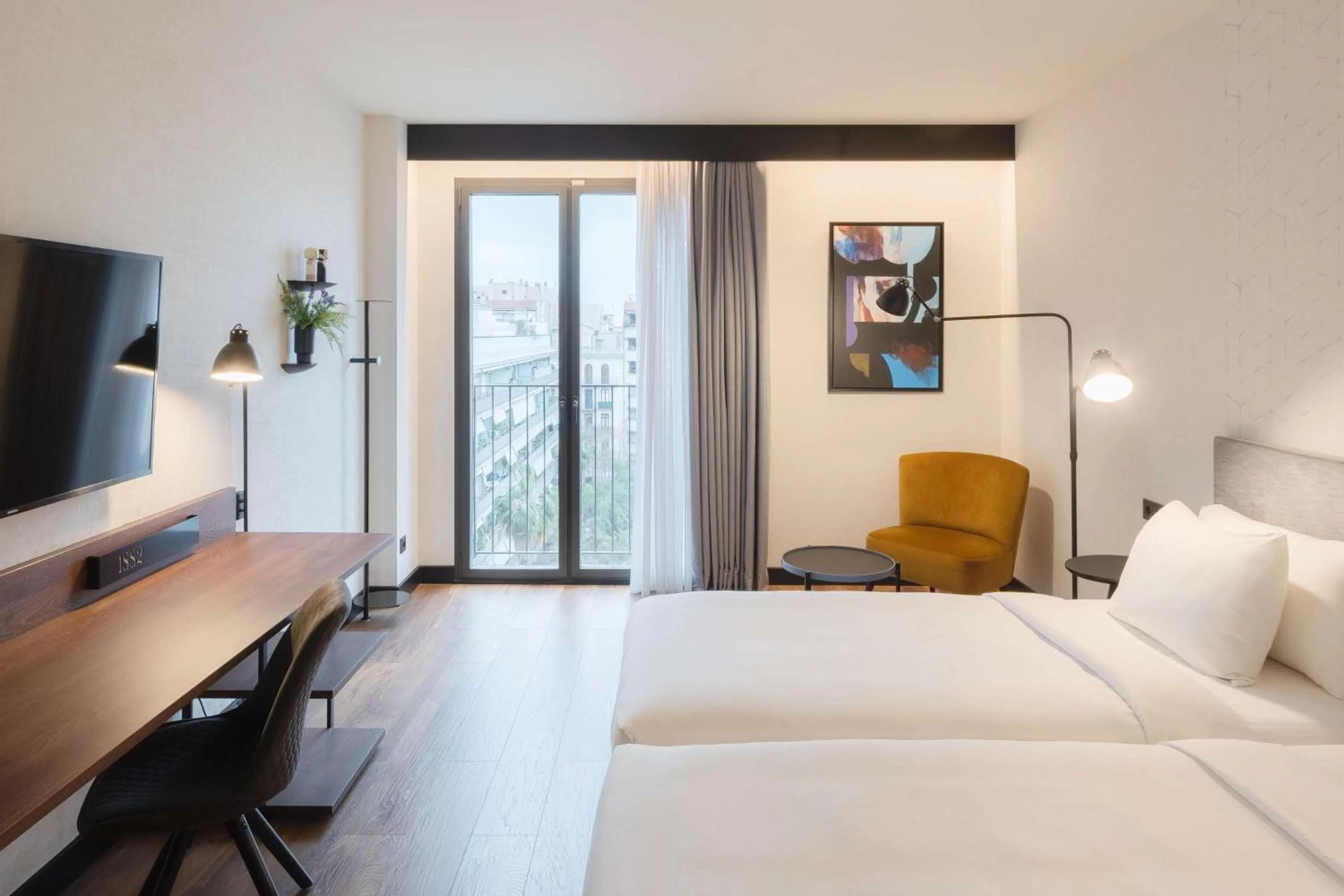 Bedroom, Bed in Radisson Blu 1882 Hotel, Barcelona Sagrada Familia