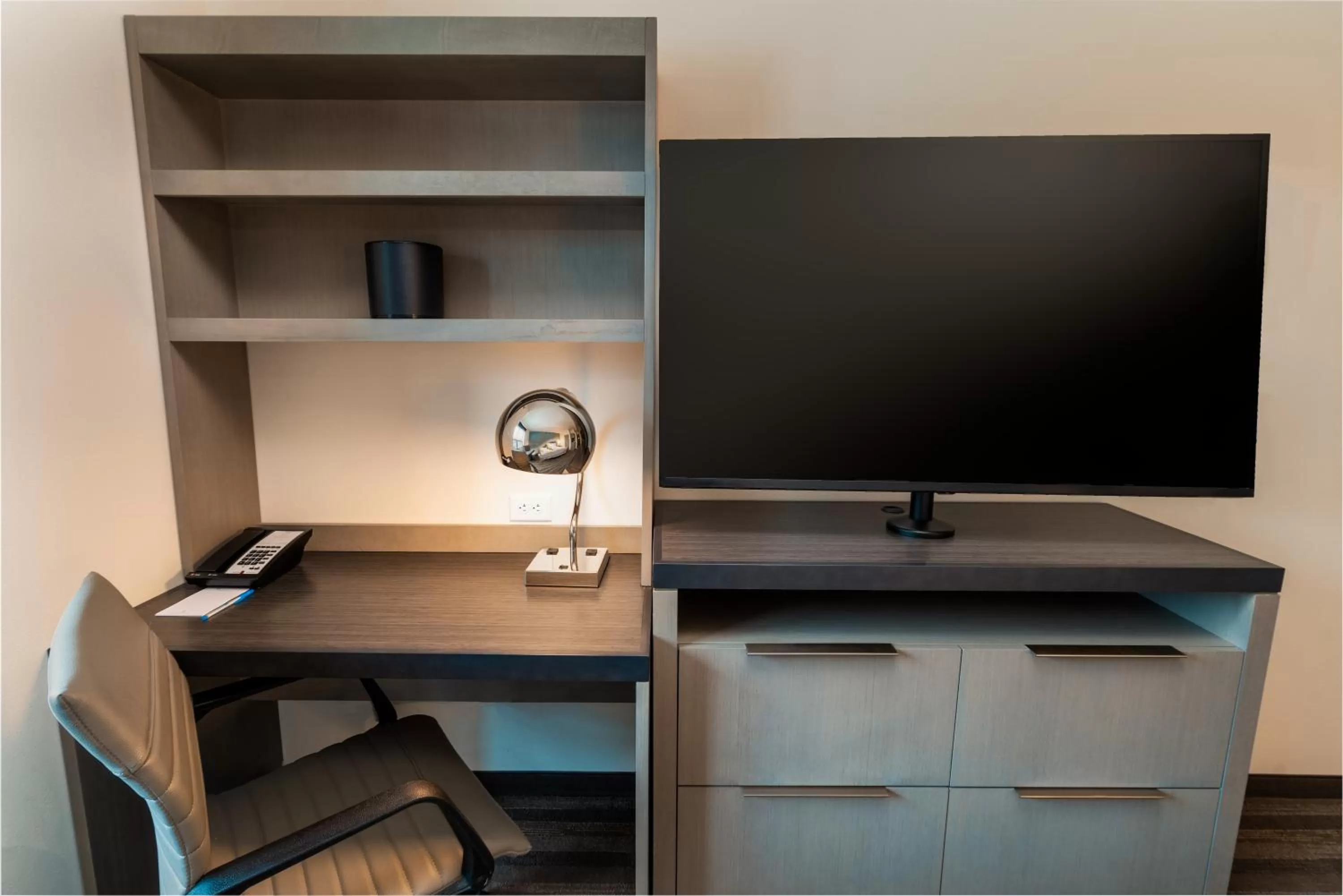 TV and multimedia in Hyatt House Nashville/Franklin/Cool Springs