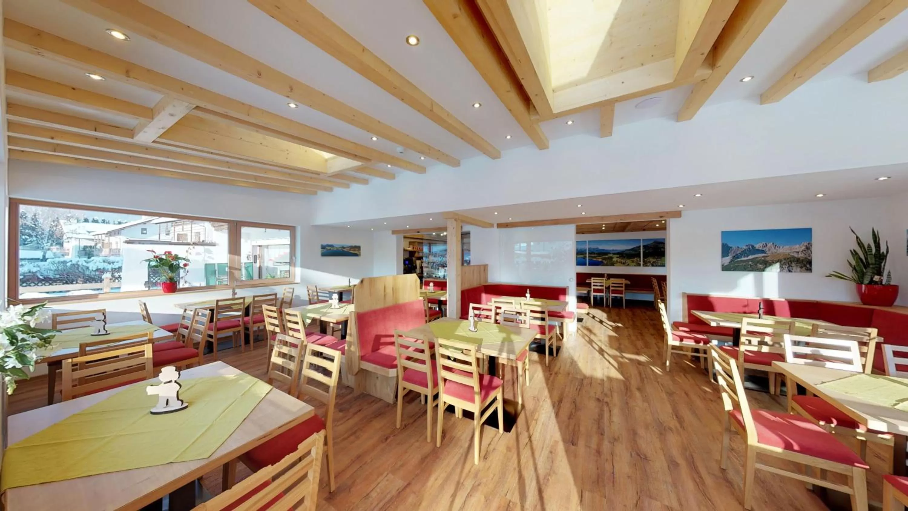 Restaurant/places to eat in Familienhotel Central