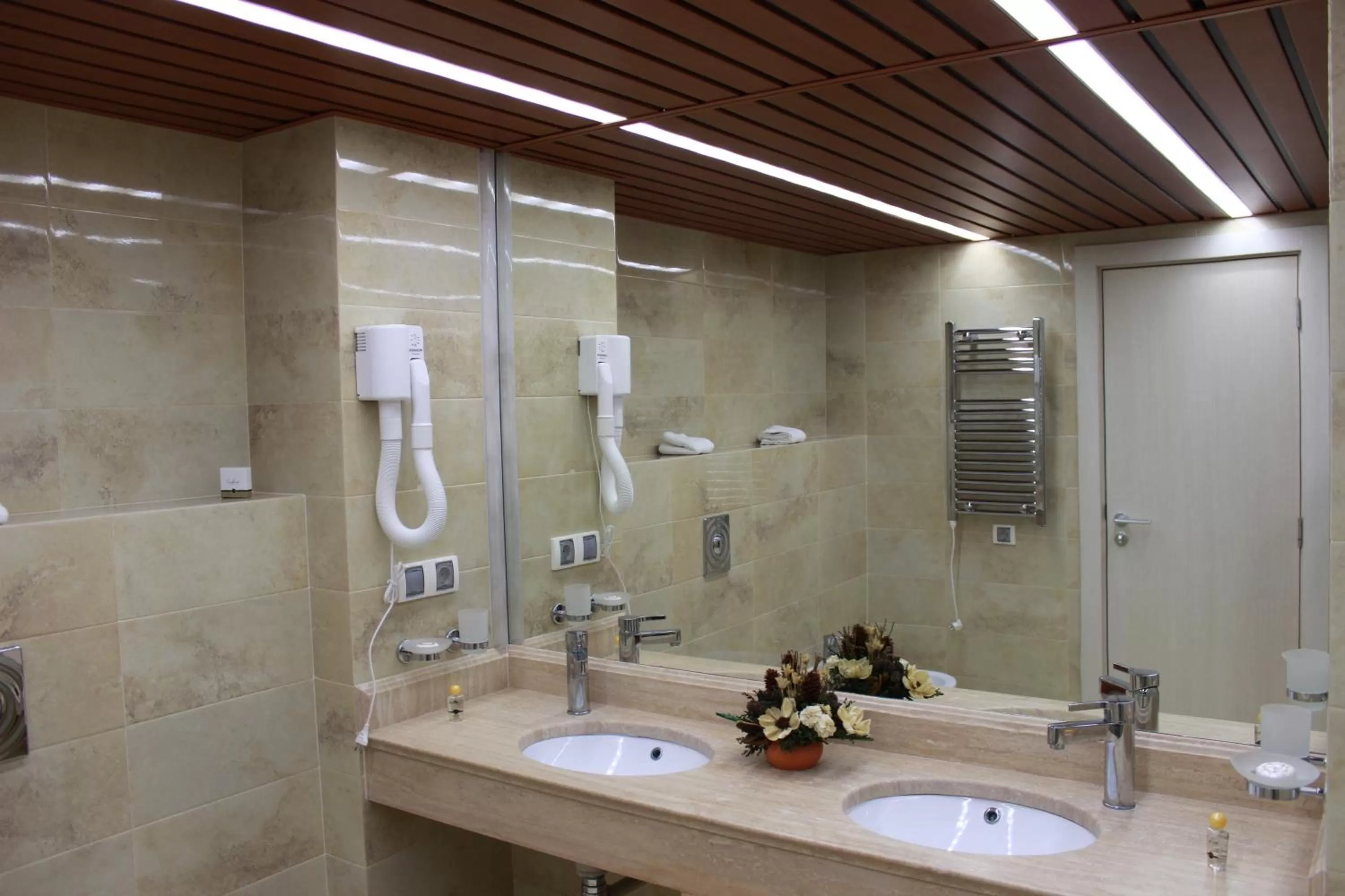 Bathroom in Hotel Svilena