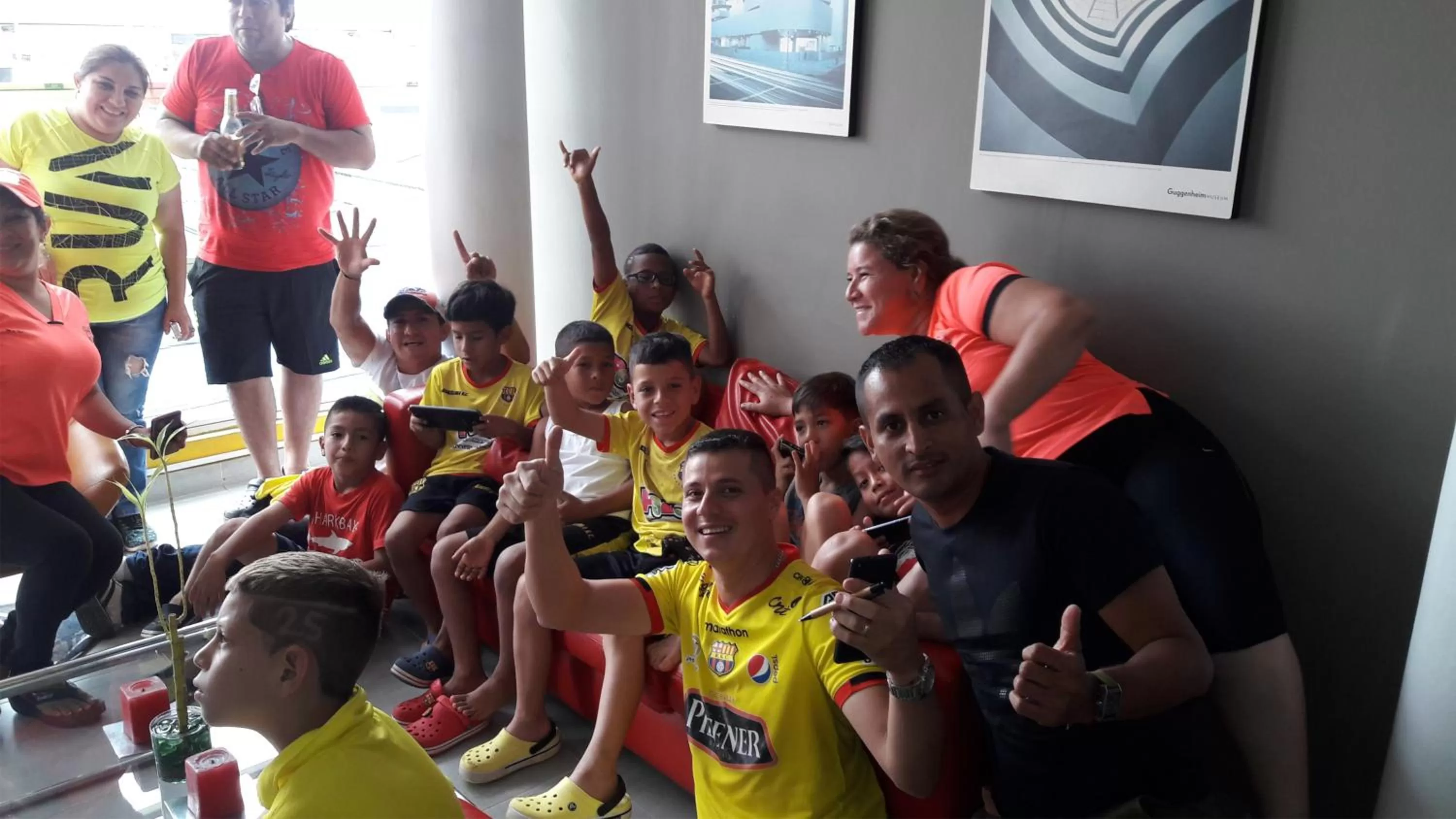 Guests in HOTEL COLOURS Cali