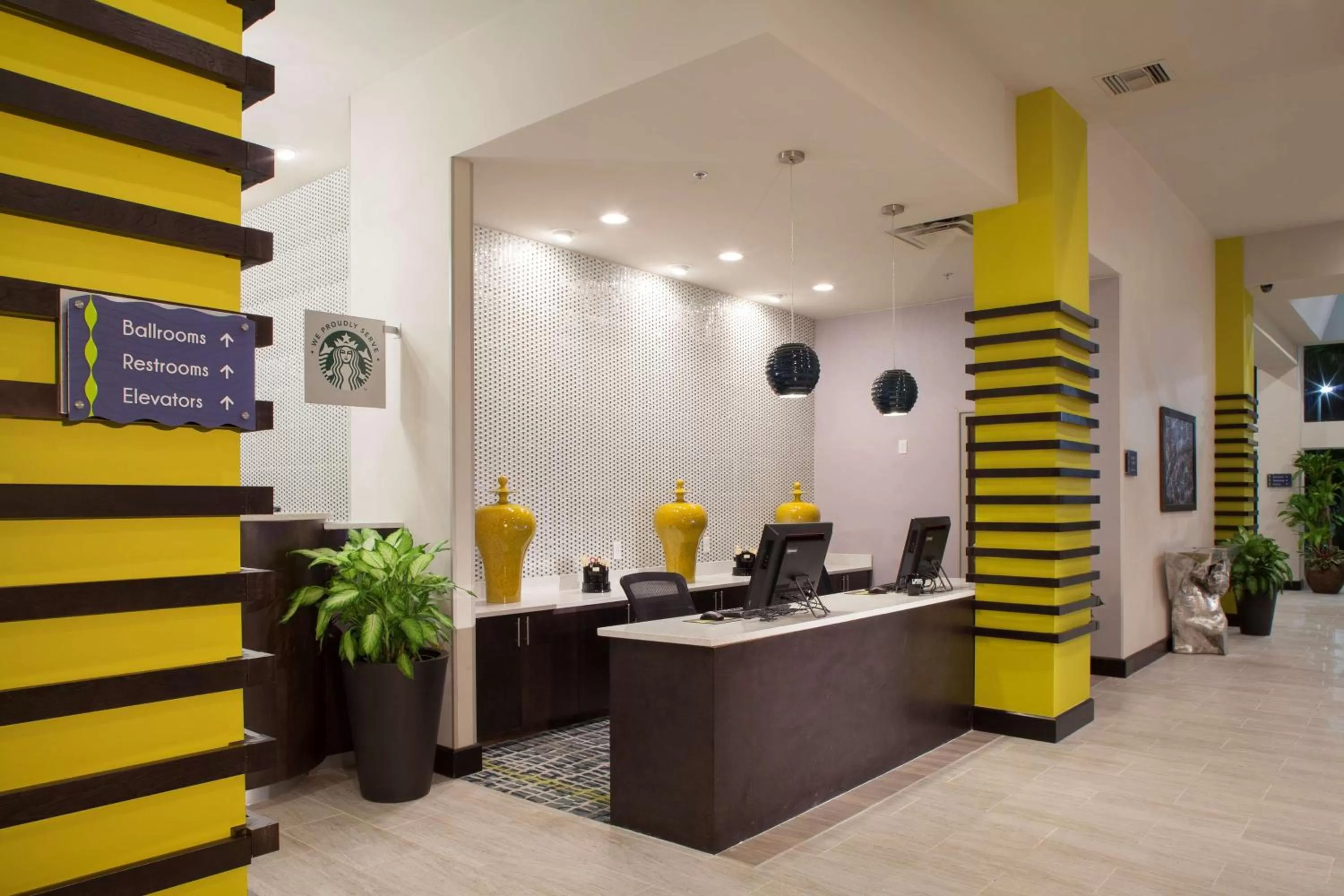 Business facilities in DoubleTree by Hilton Hotel Jacksonville Airport