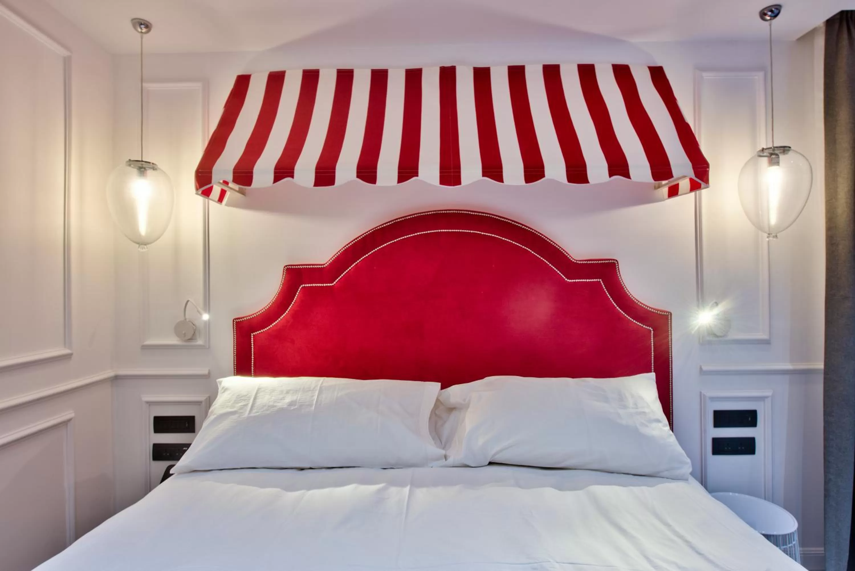 Bedroom, Bed in HOLM Boutique & SPA - IK Collection