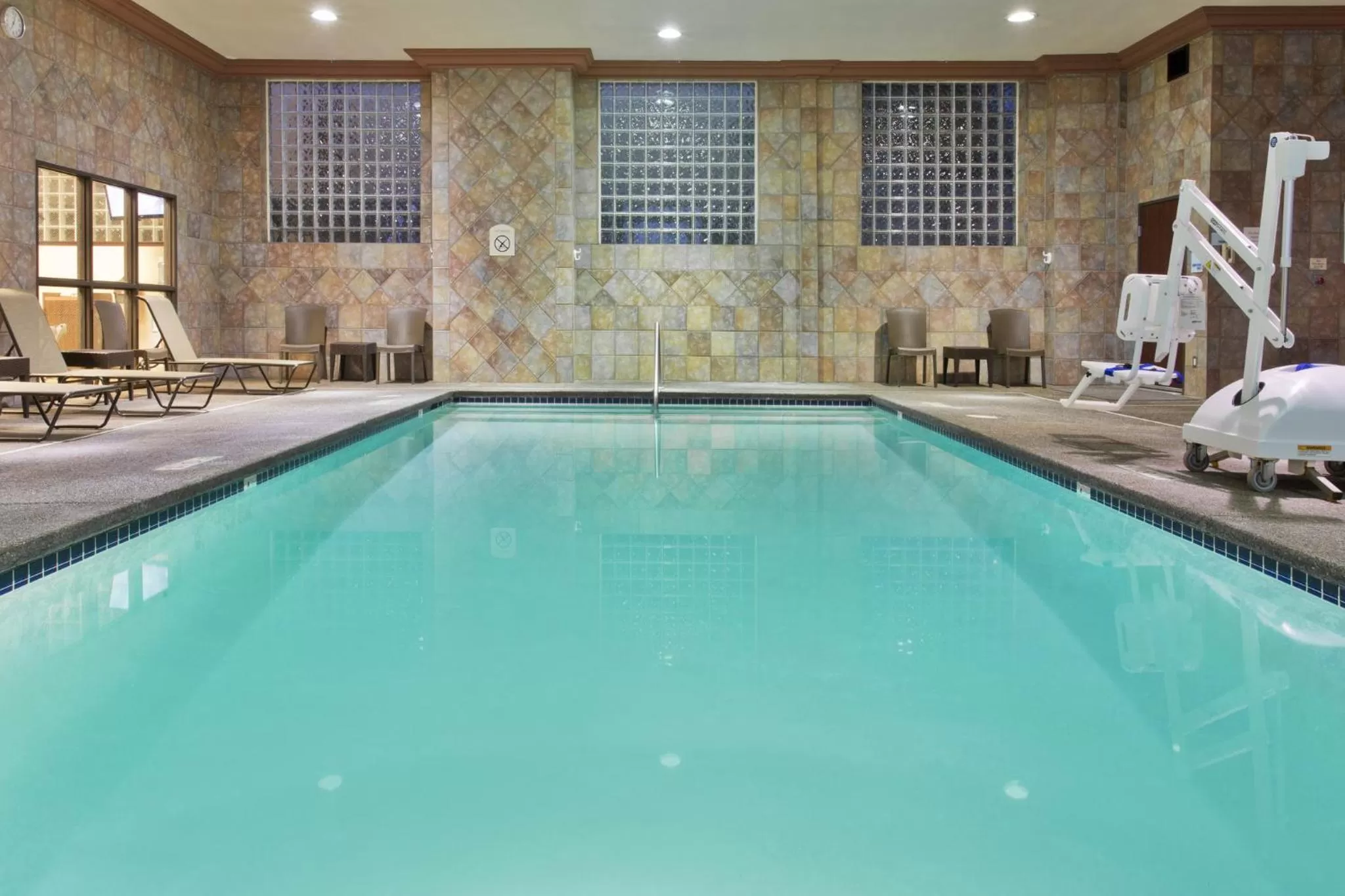 Swimming pool in Holiday Inn Express Hotel & Suites Portland-Northwest Downtown by IHG