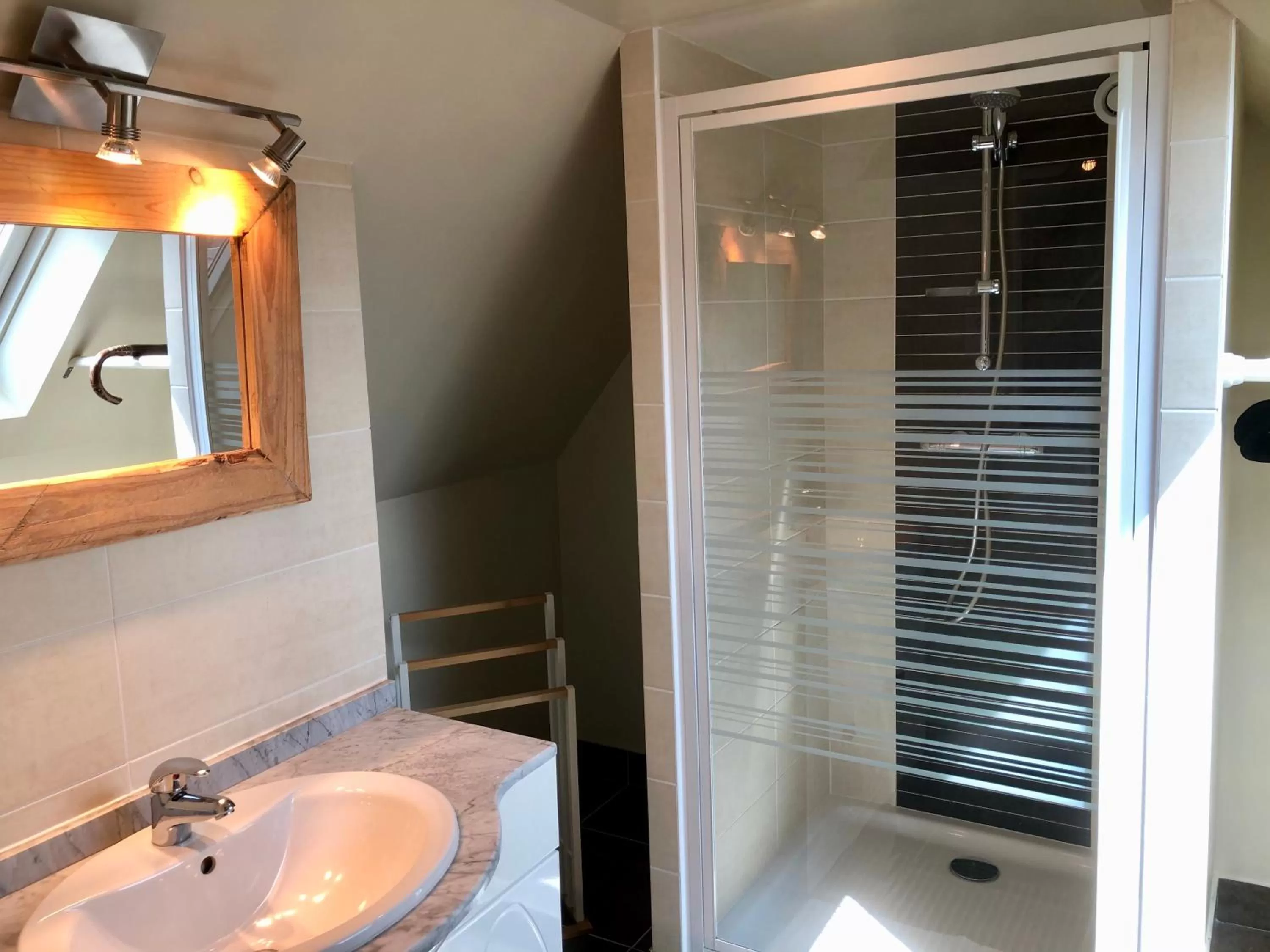 Bathroom in Le Grenier du Jardin