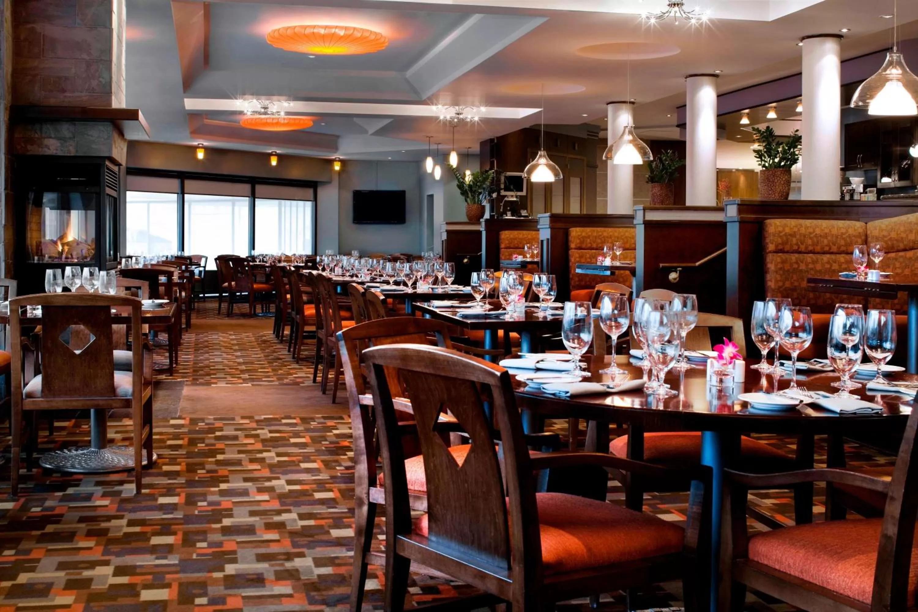 Restaurant/places to eat in The Westin Ottawa