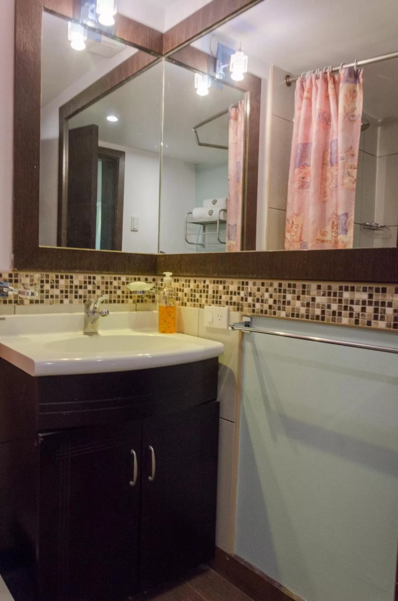 Bathroom in Hotel Shalom