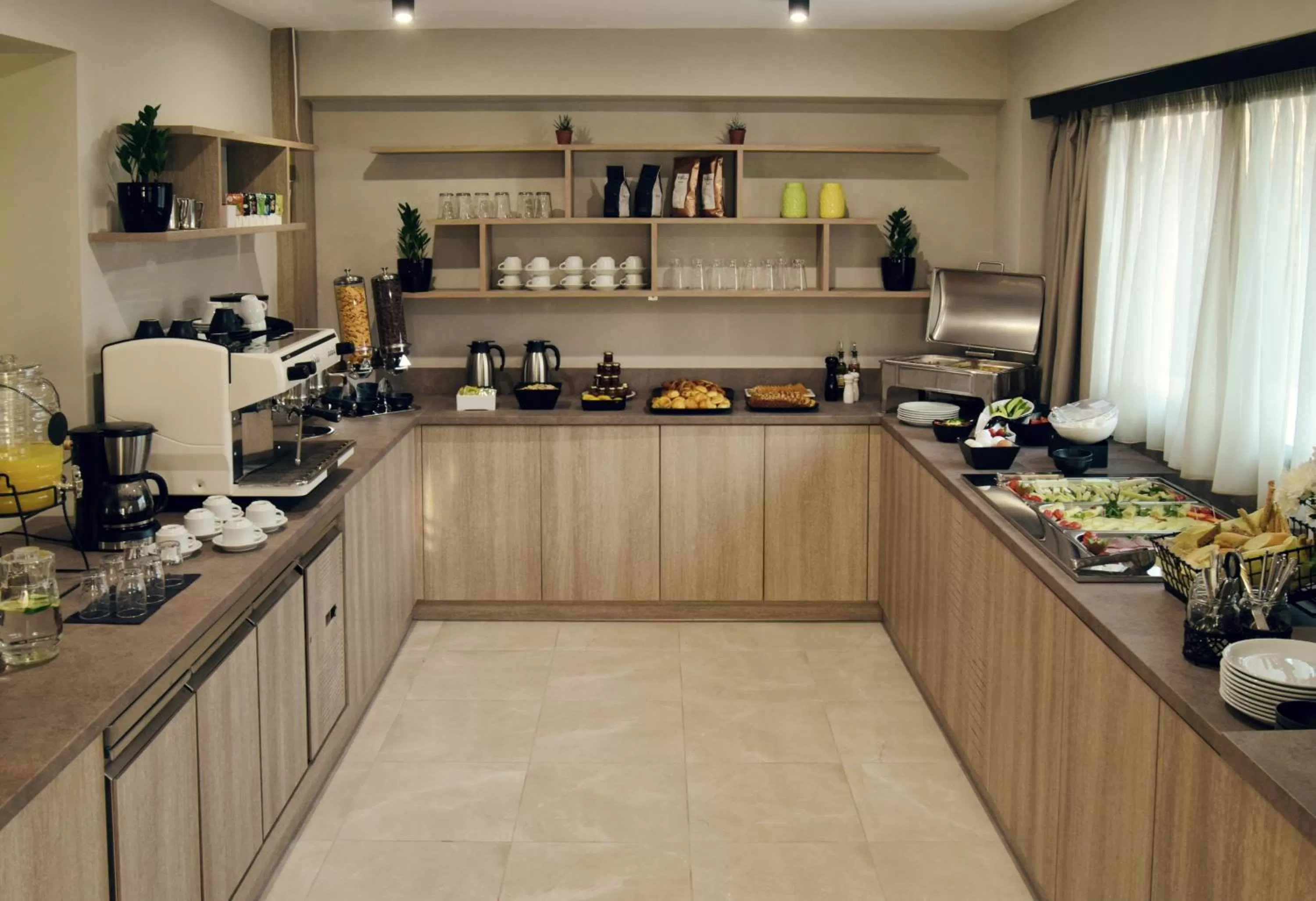 Breakfast in Athens Iris Hotel