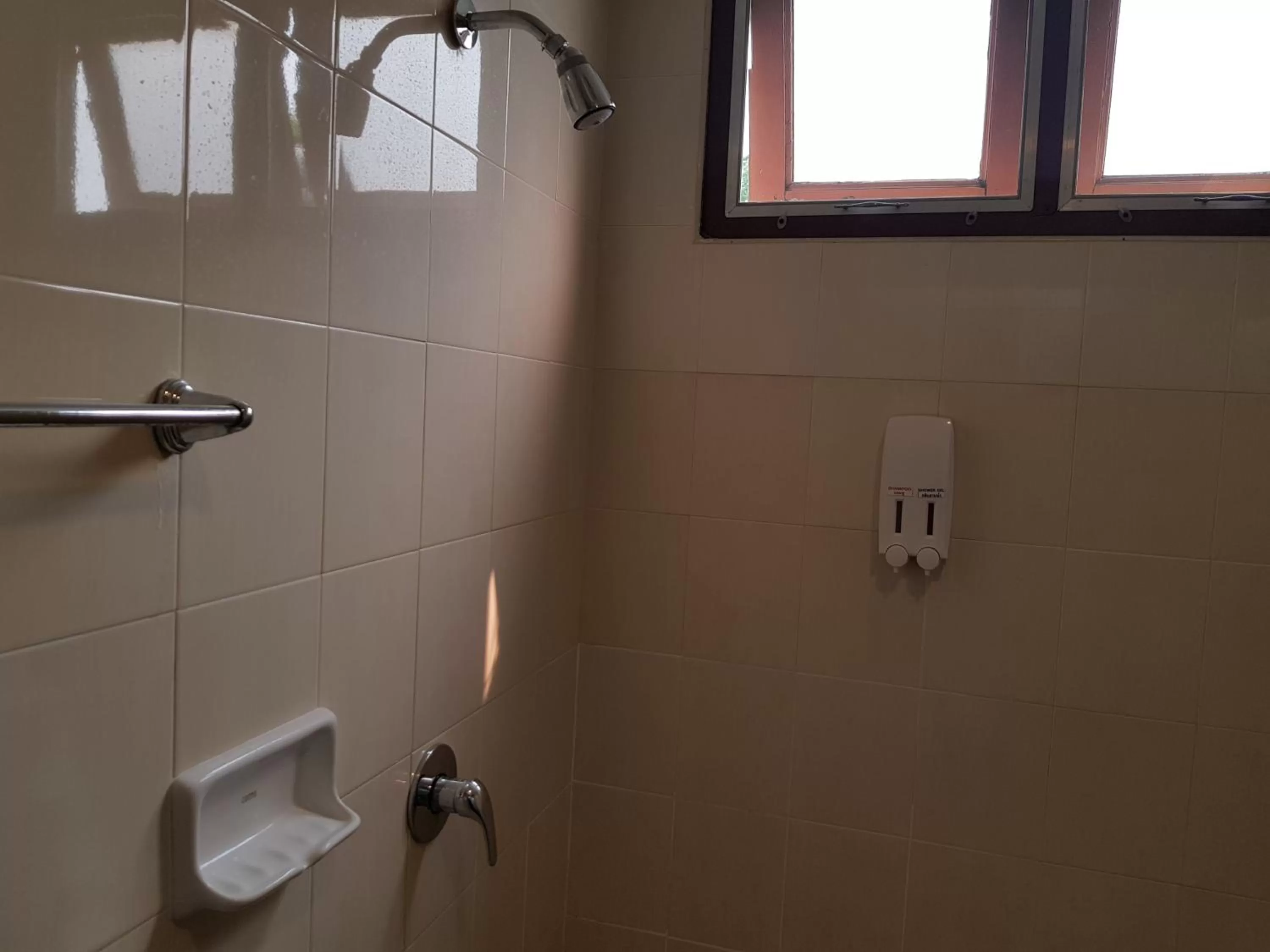 Bathroom in Pangviman Place Resotel SHA Plus