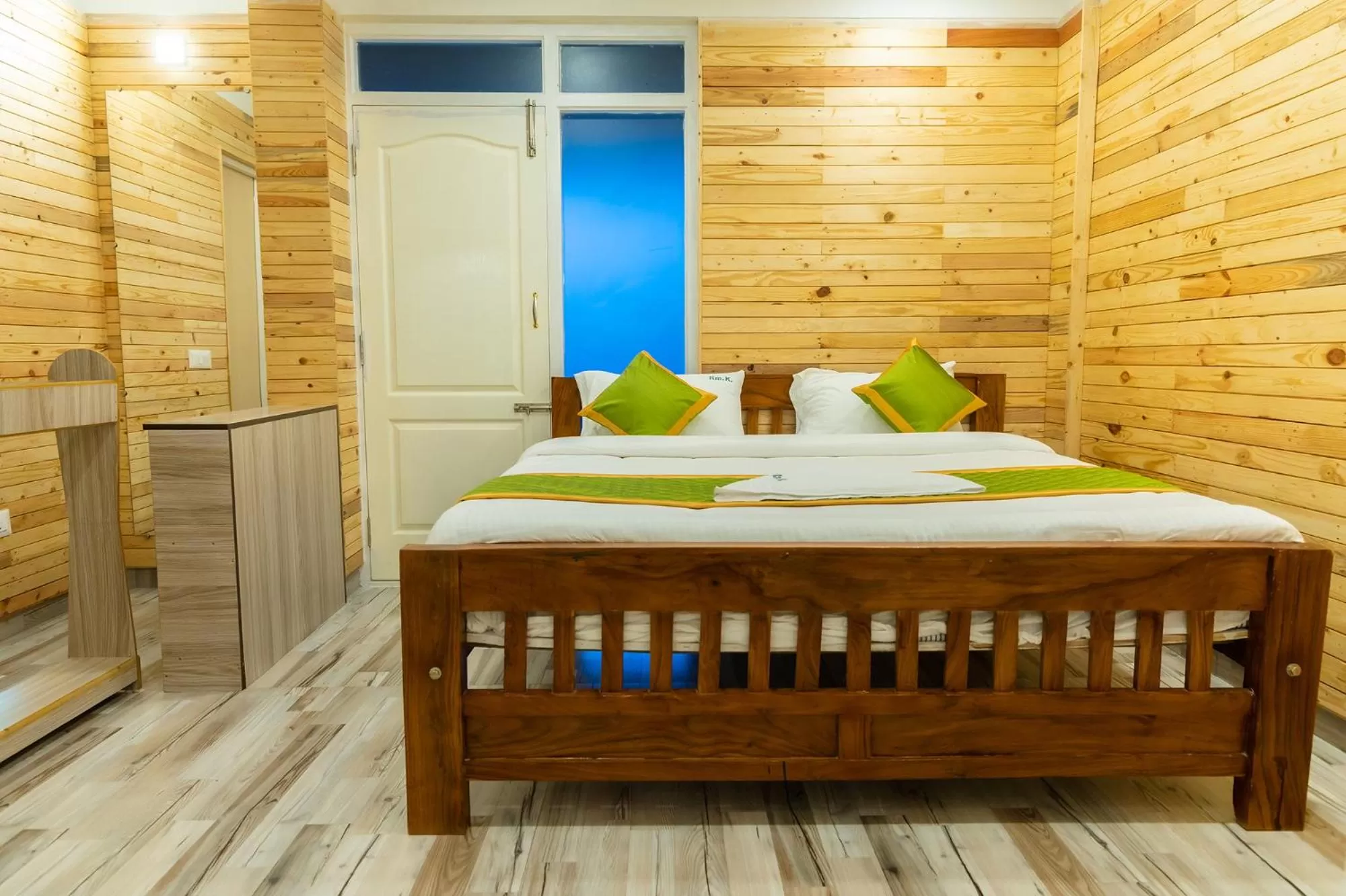 Bed in FabExpress RMK Nest - Nr Chettiar Park