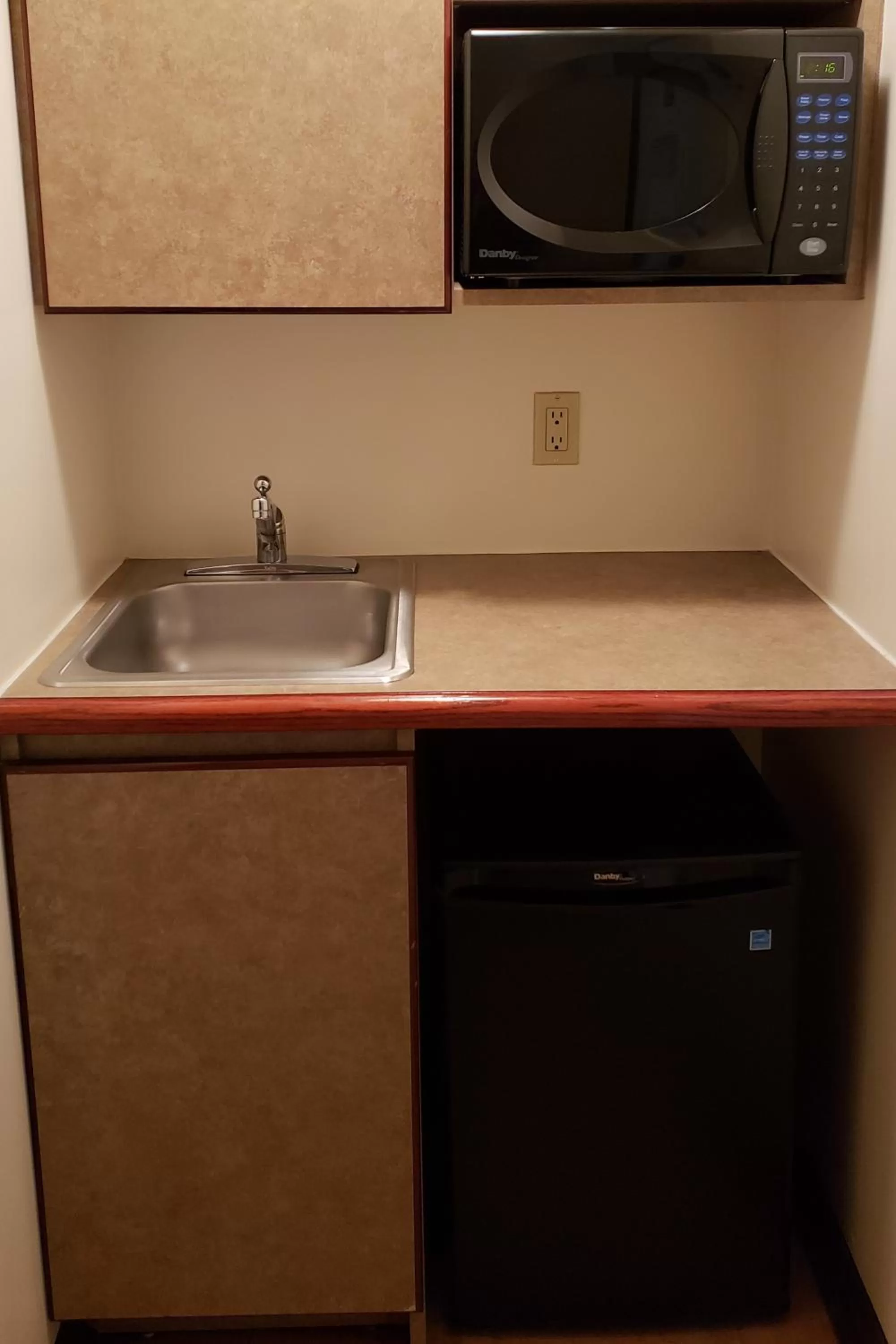 Kitchen or kitchenette in The Belvedere Hotel