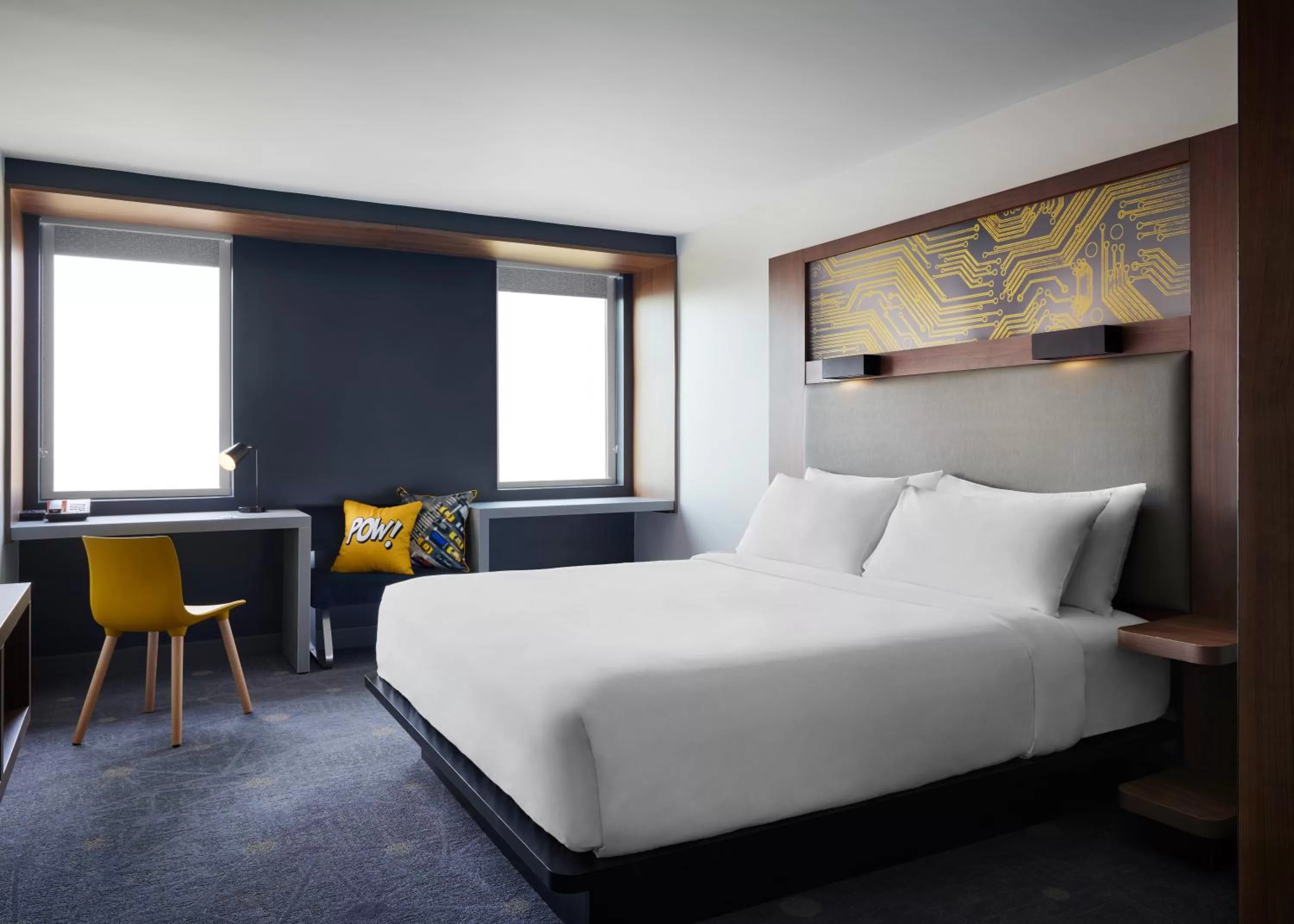 Photo of the whole room, Bed in Aloft Atlanta Downtown