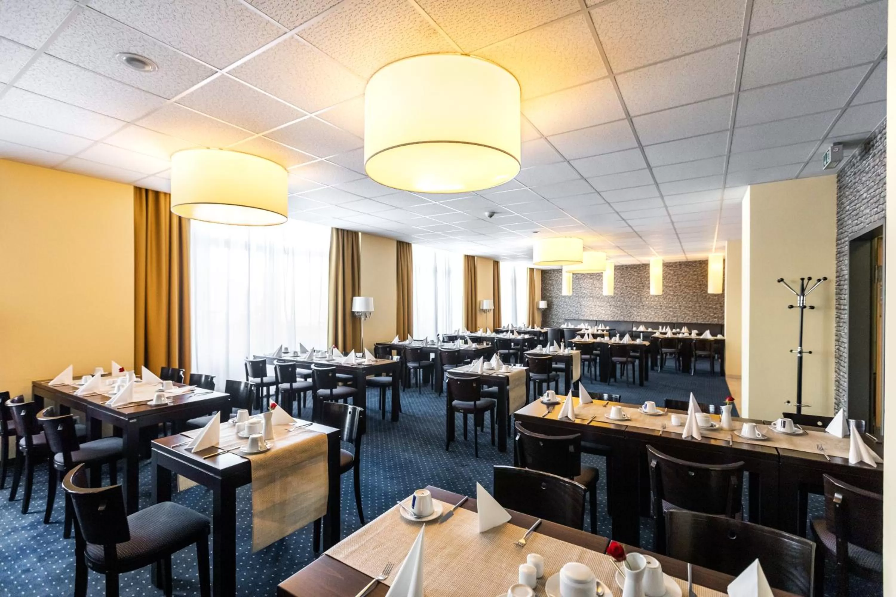 Restaurant/places to eat in Royal International Leipzig