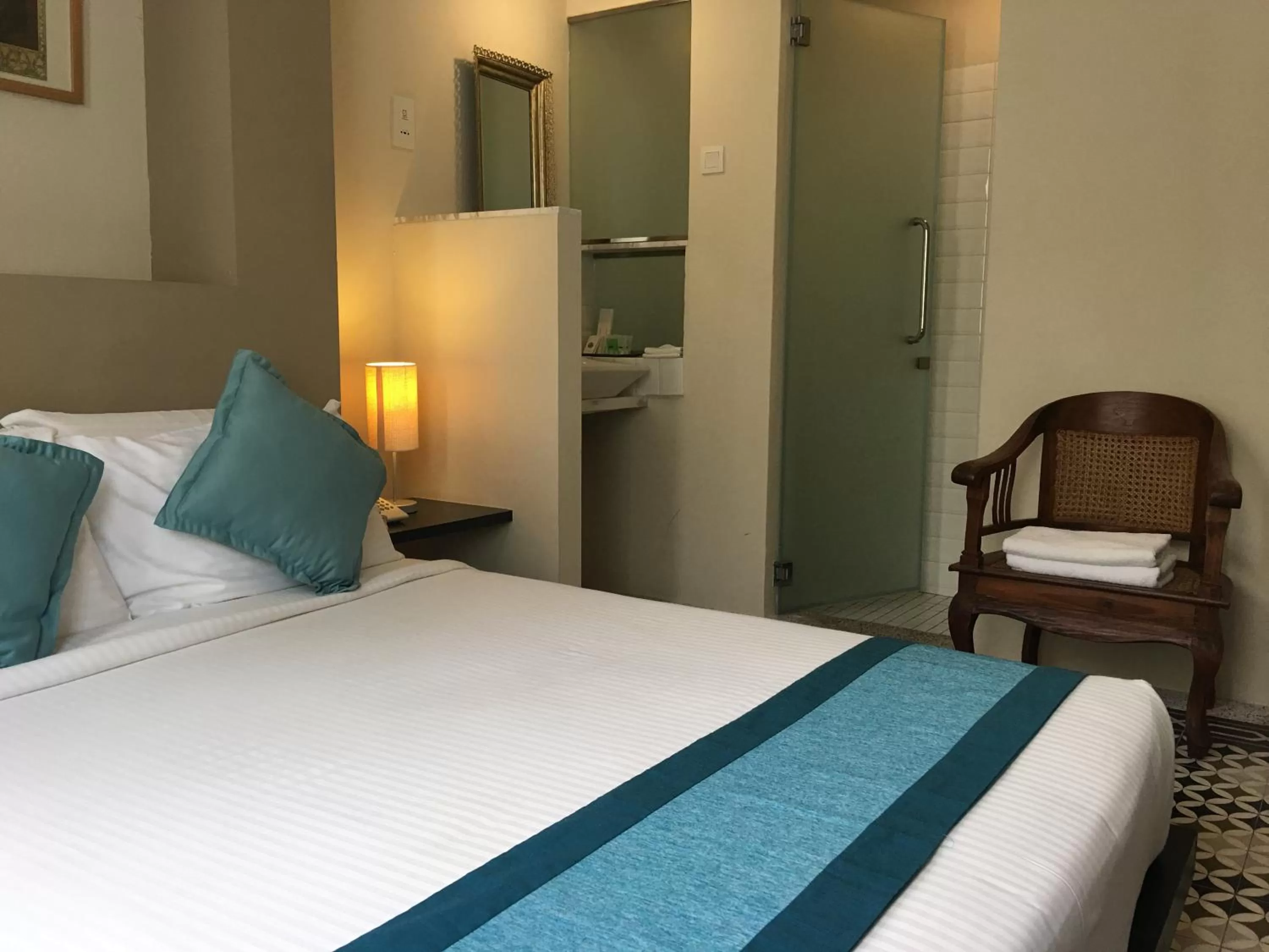 Bedroom, Bed in Spices Hotel