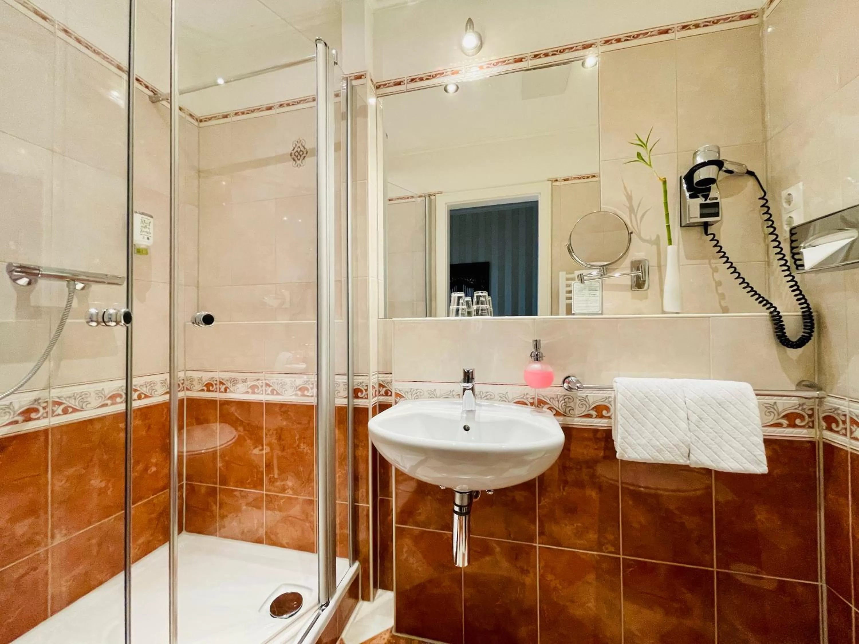 Bathroom in Garden Living - Boutique Hotel