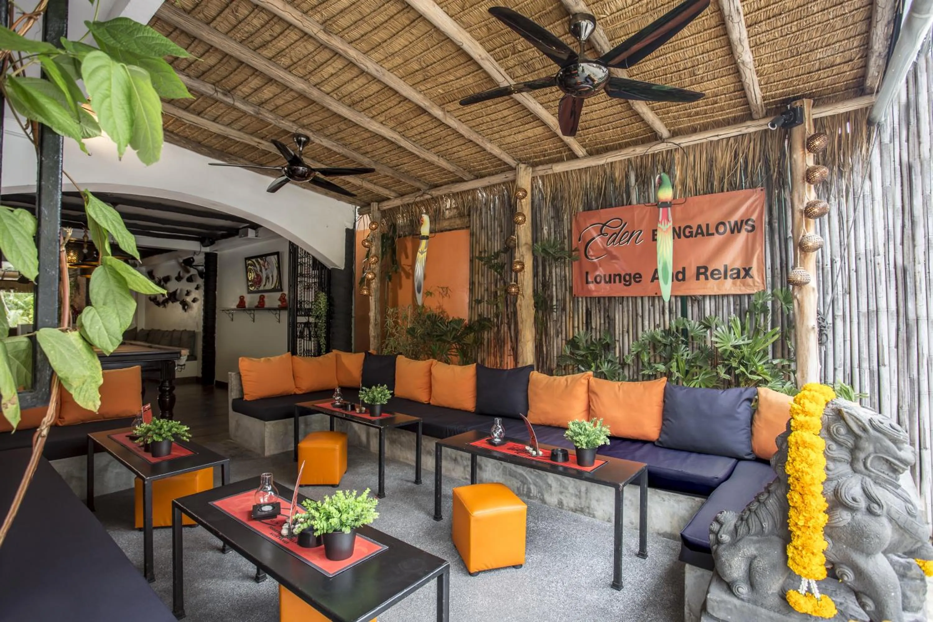Lounge or bar in Eden Bungalows Fisherman's village