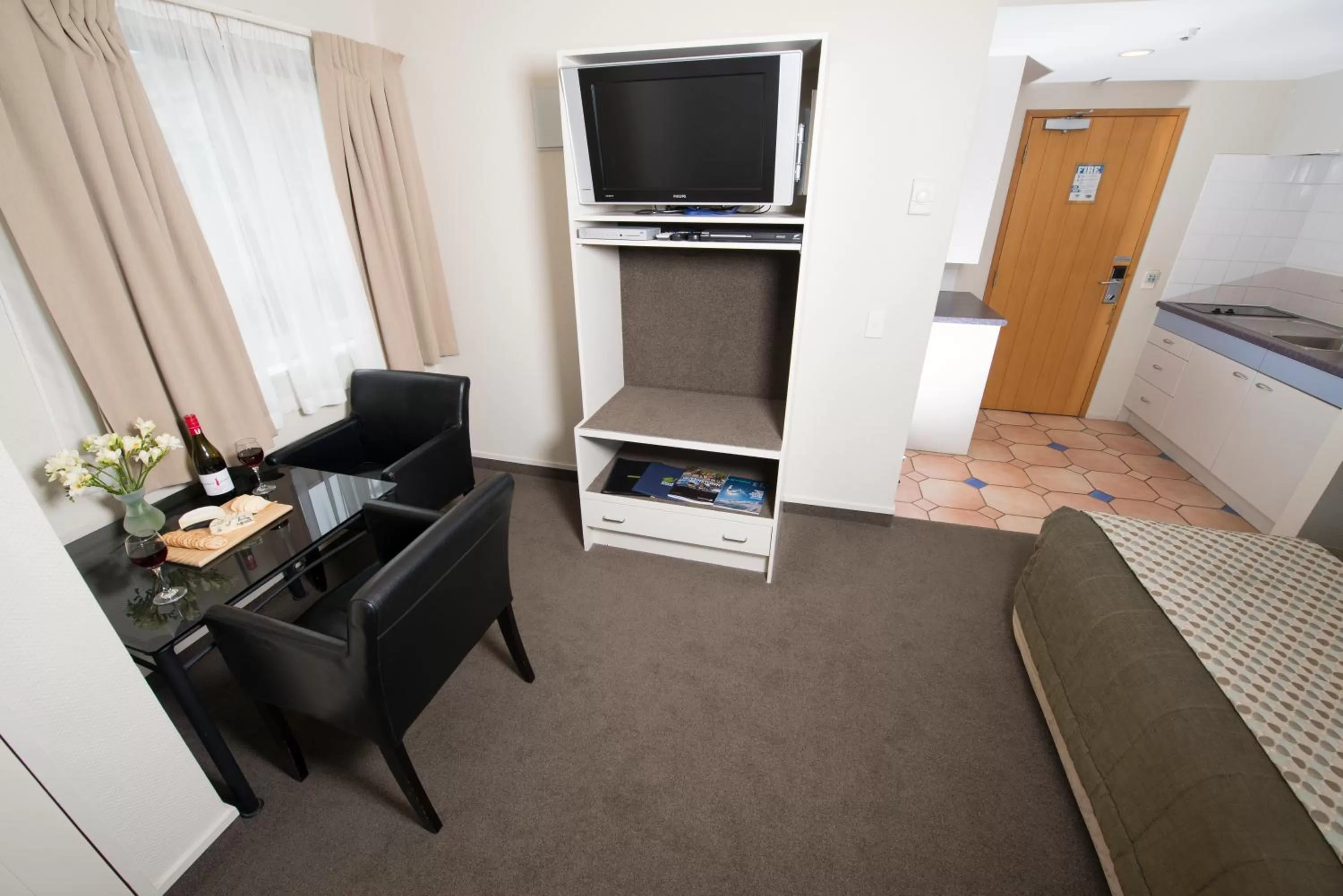 Photo of the whole room in Hurley's of Queenstown