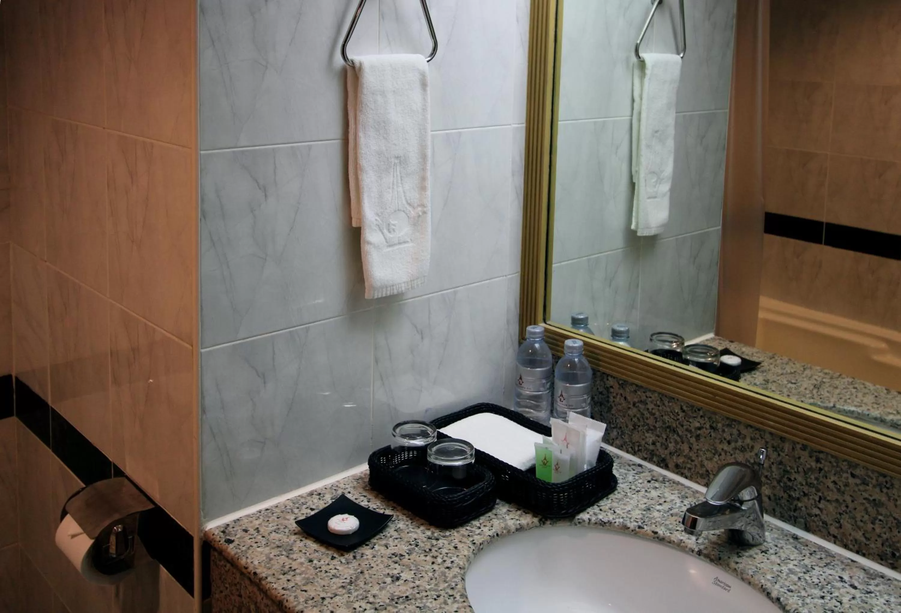 Bathroom in Grand Tower Inn Rama 6