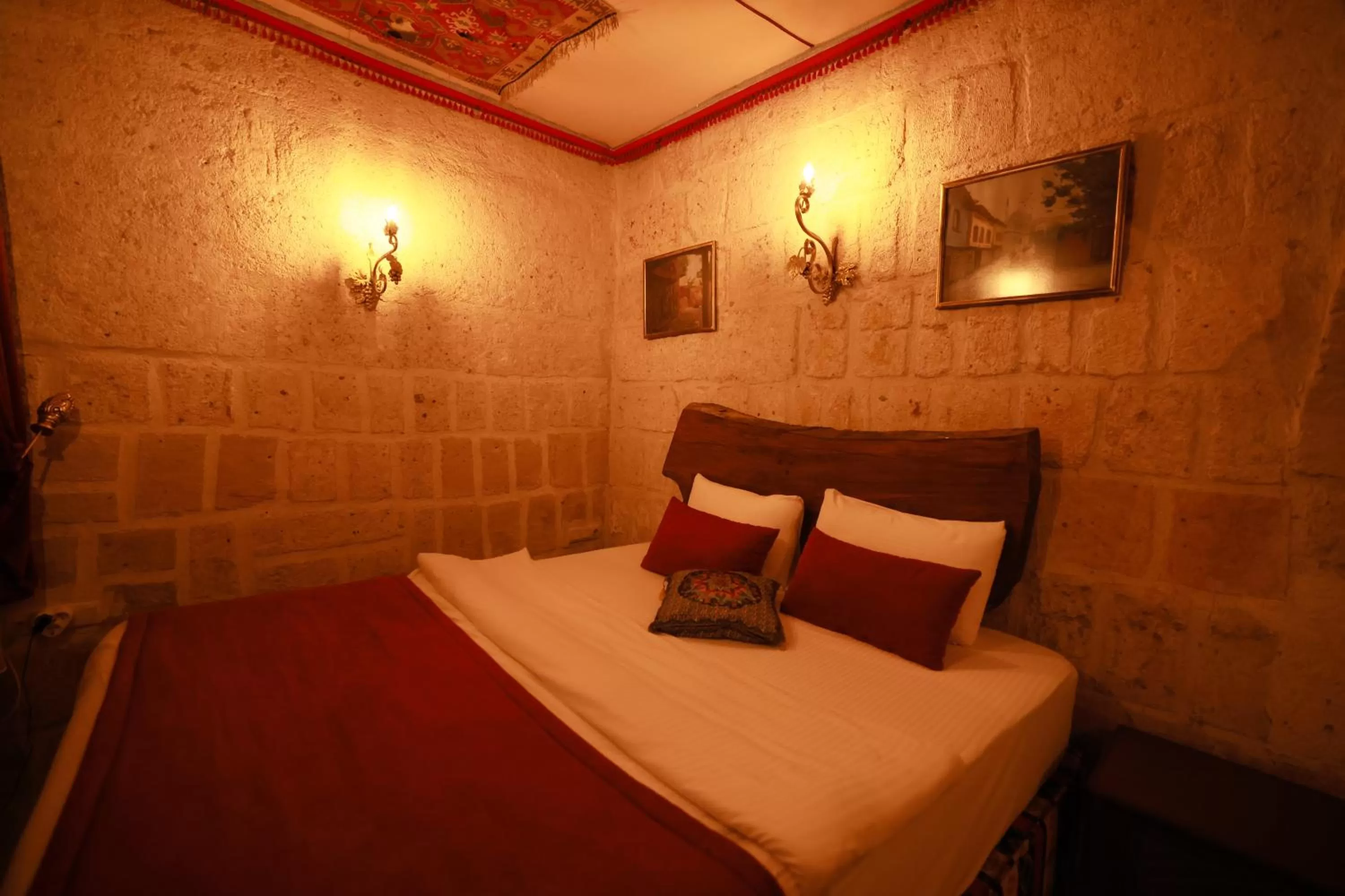 Bedroom, Bed in Cappadocia Nar Cave House & Swimming Pool