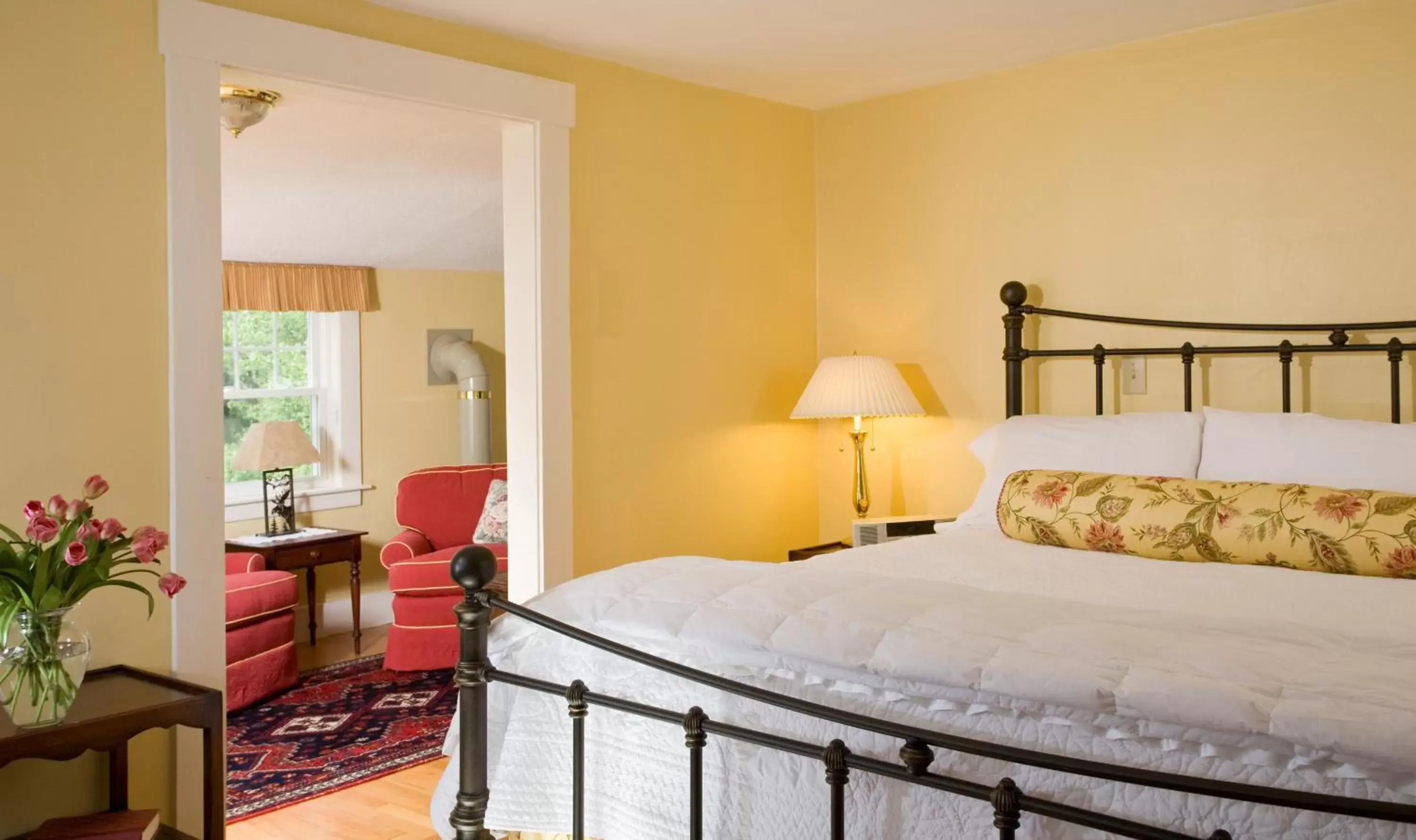 Nickerson Deluxe Whirlpool Suite in Sugar Hill Inn Nickerson Deluxe Whirlpool Suite in Sugar Hill Inn