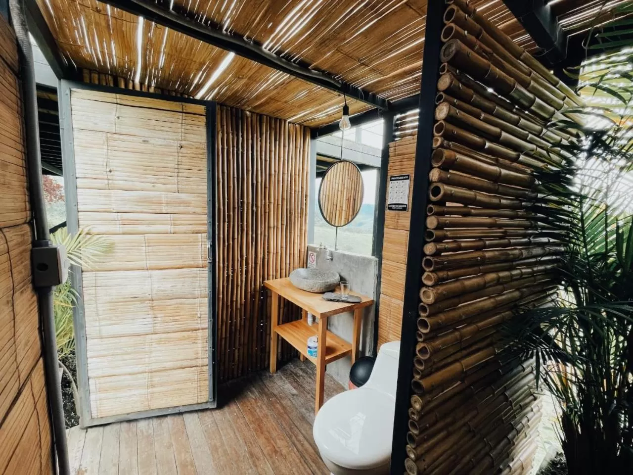 Bathroom in Ecohotel Monte Tierra Habitaciones y Glamping