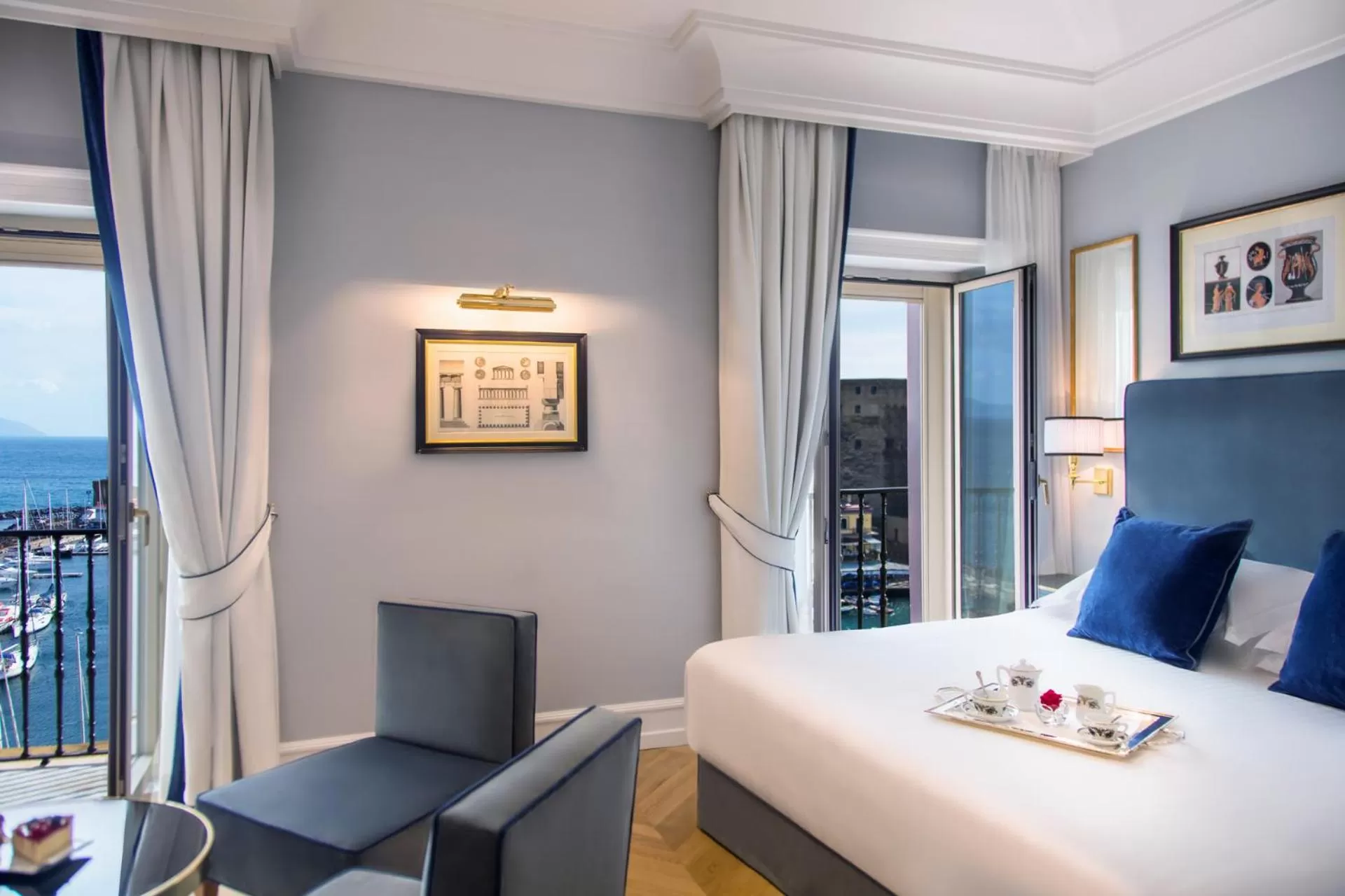 Bed in Grand Hotel Santa Lucia