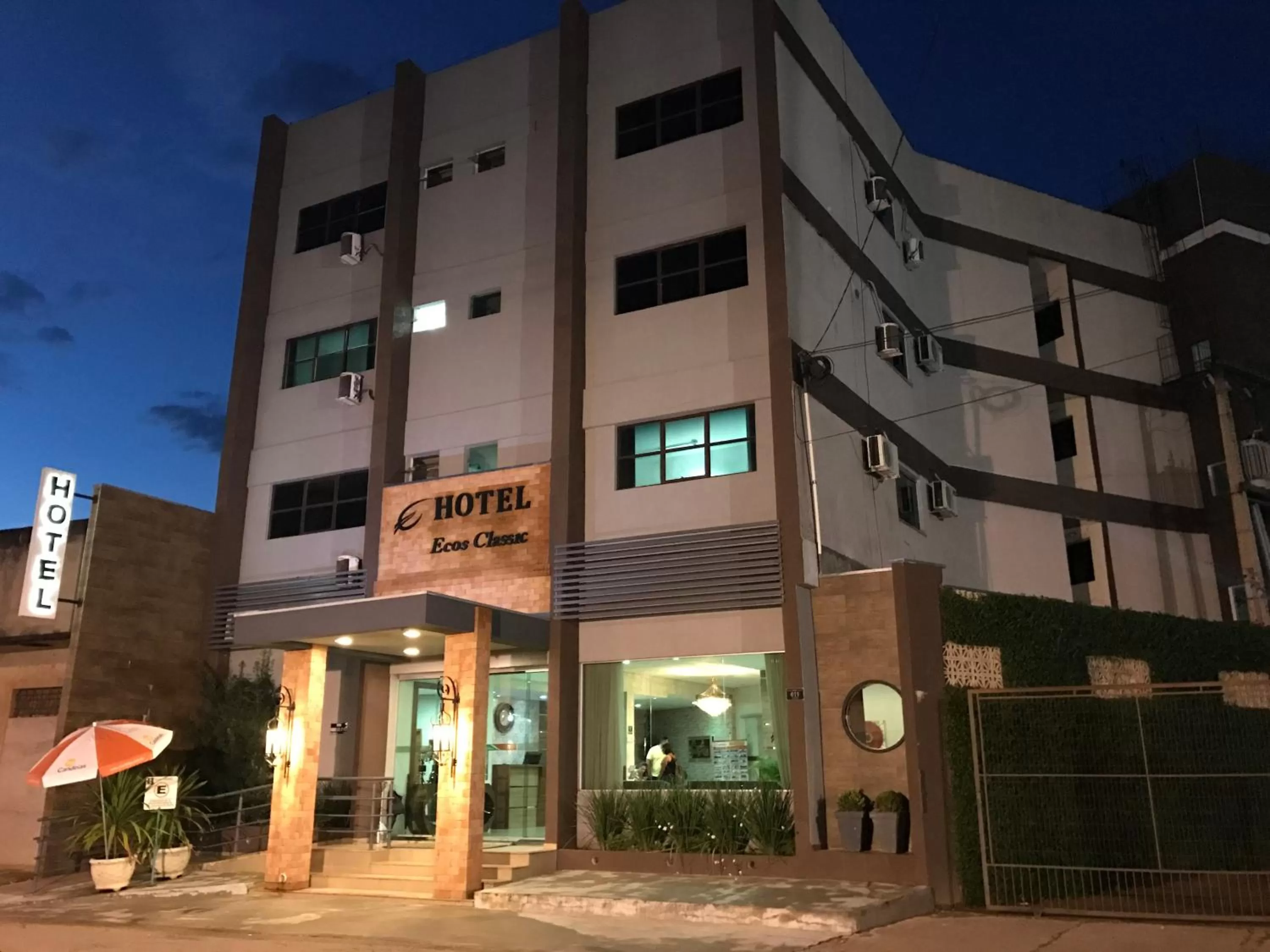 Facade/entrance, Property Building in Hotel Ecos Classic