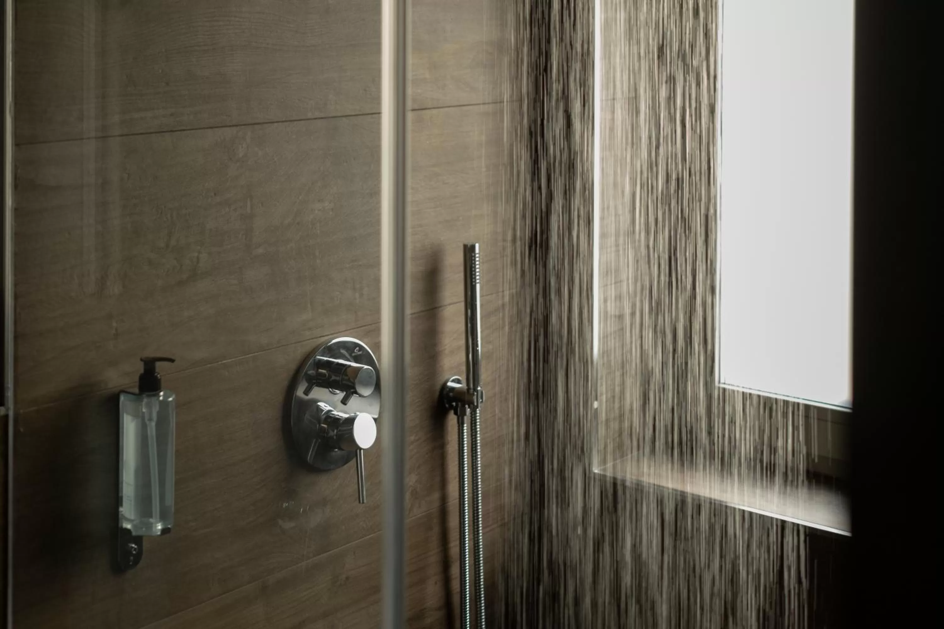 Shower in Marea Boutique Hotels