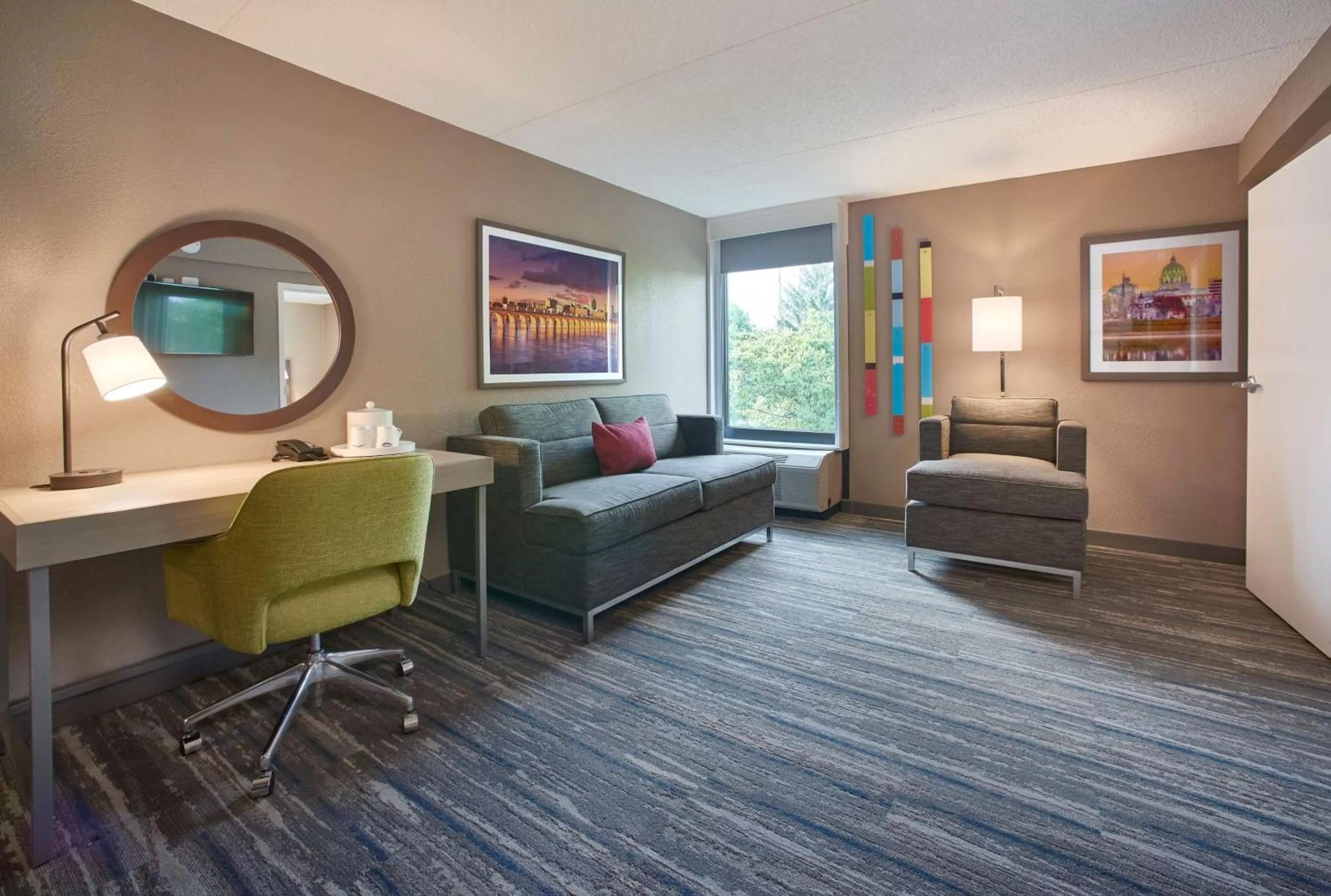 Living room in Hampton Inn by Hilton Harrisburg West