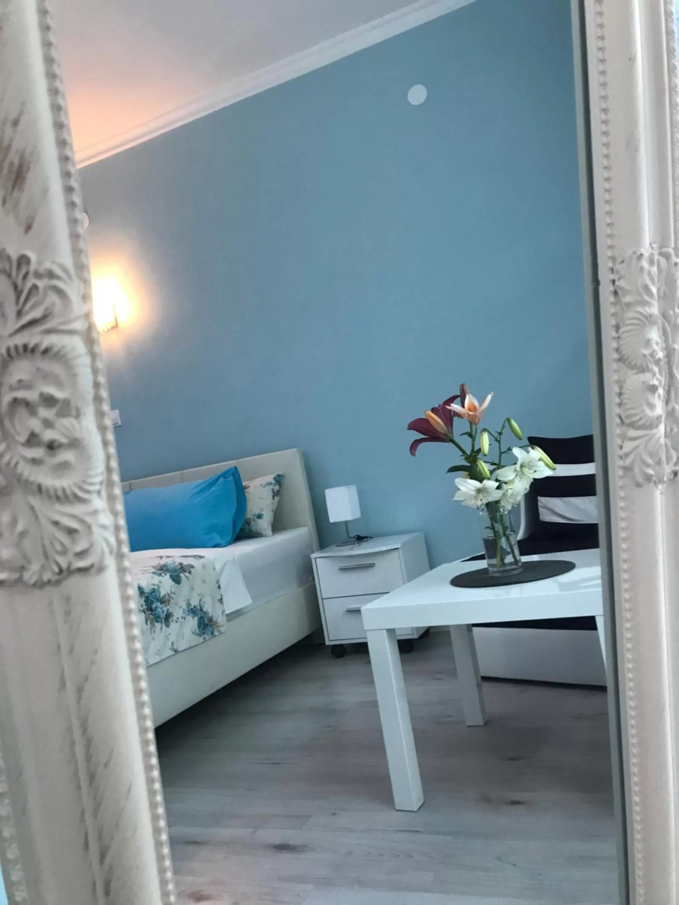 Living room, Seating Area in White Rose Family Guest House