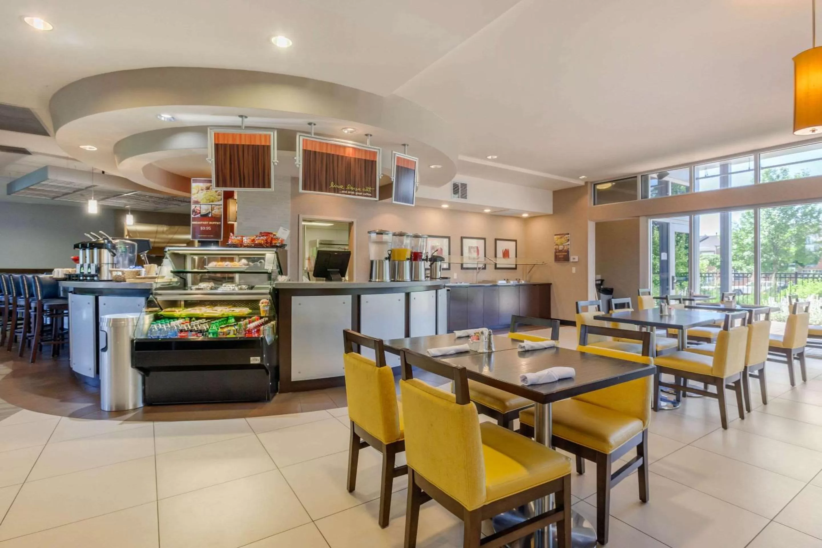 Restaurant/places to eat in Cambria Hotel Ft Collins