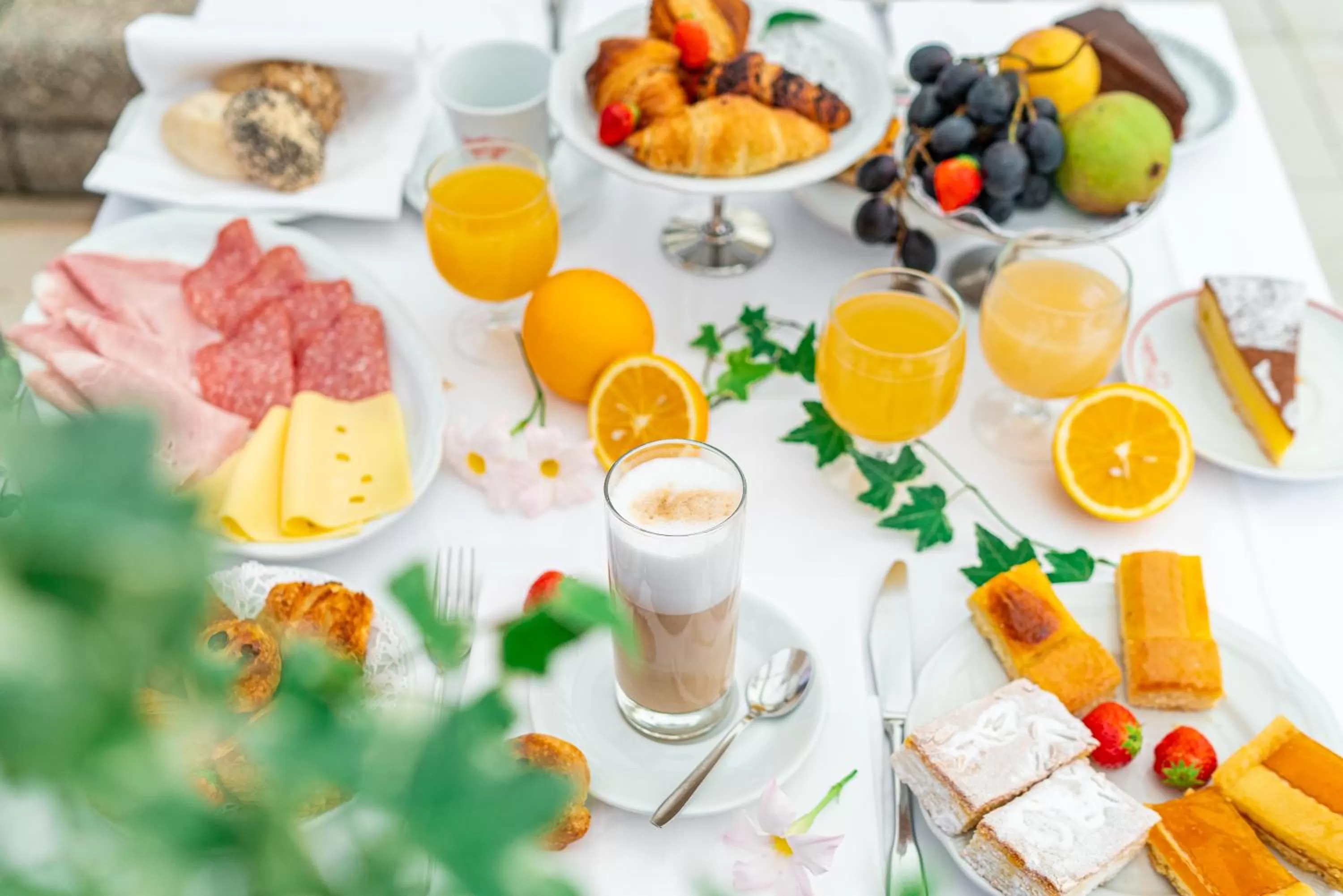 Food and drinks in All’Angelo Art Hotel