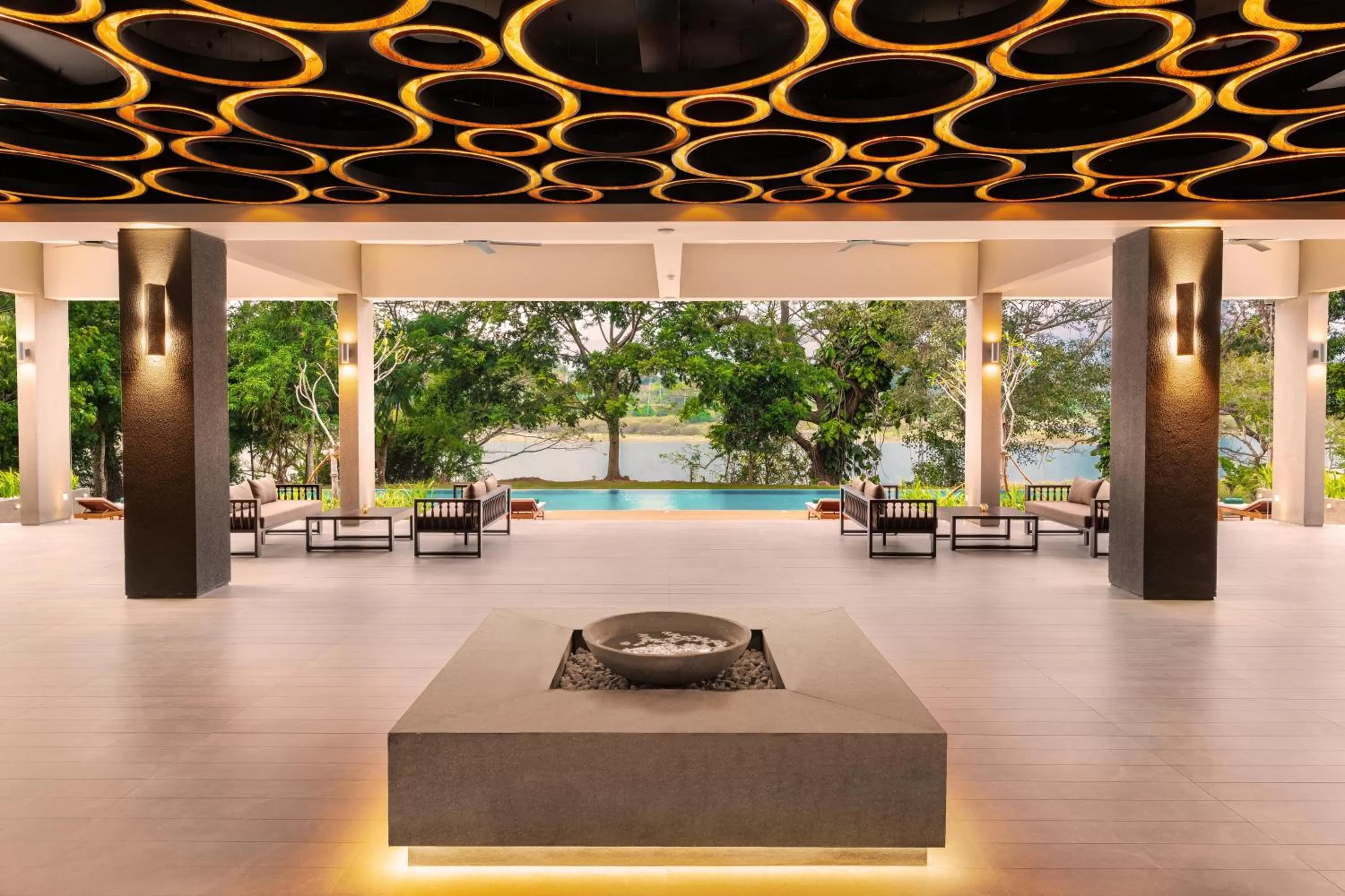 Lobby or reception in Jetwing Kandy Gallery, A Luxury Reserve