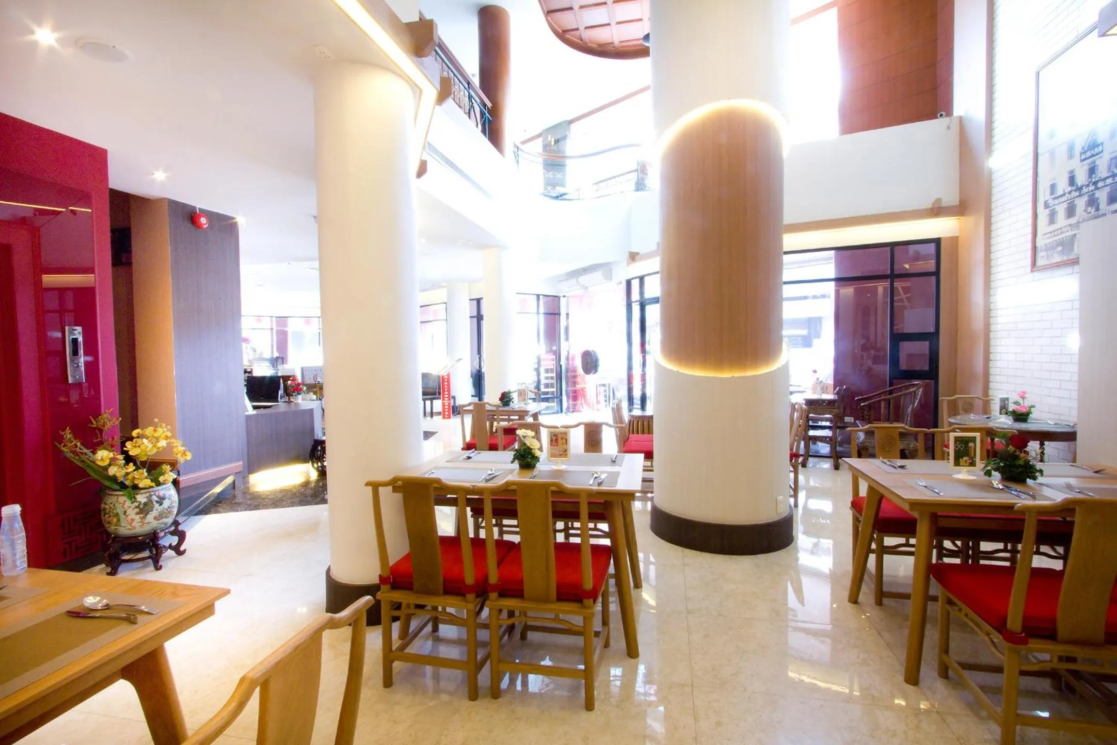 Restaurant/places to eat in China Town Hotel - SHA Plus Certified