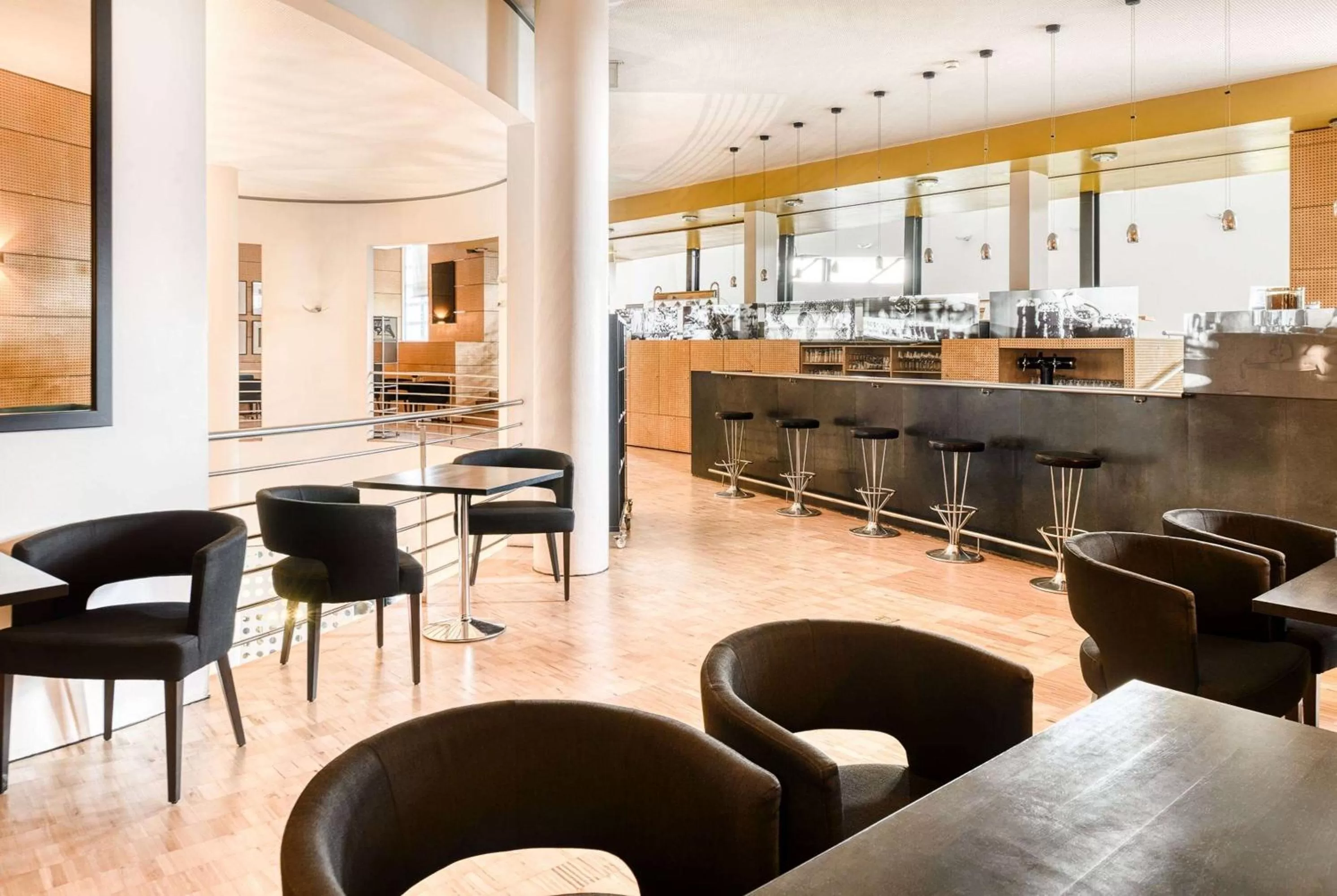 Lounge or bar in Vienna House by Wyndham Martinspark Dornbirn