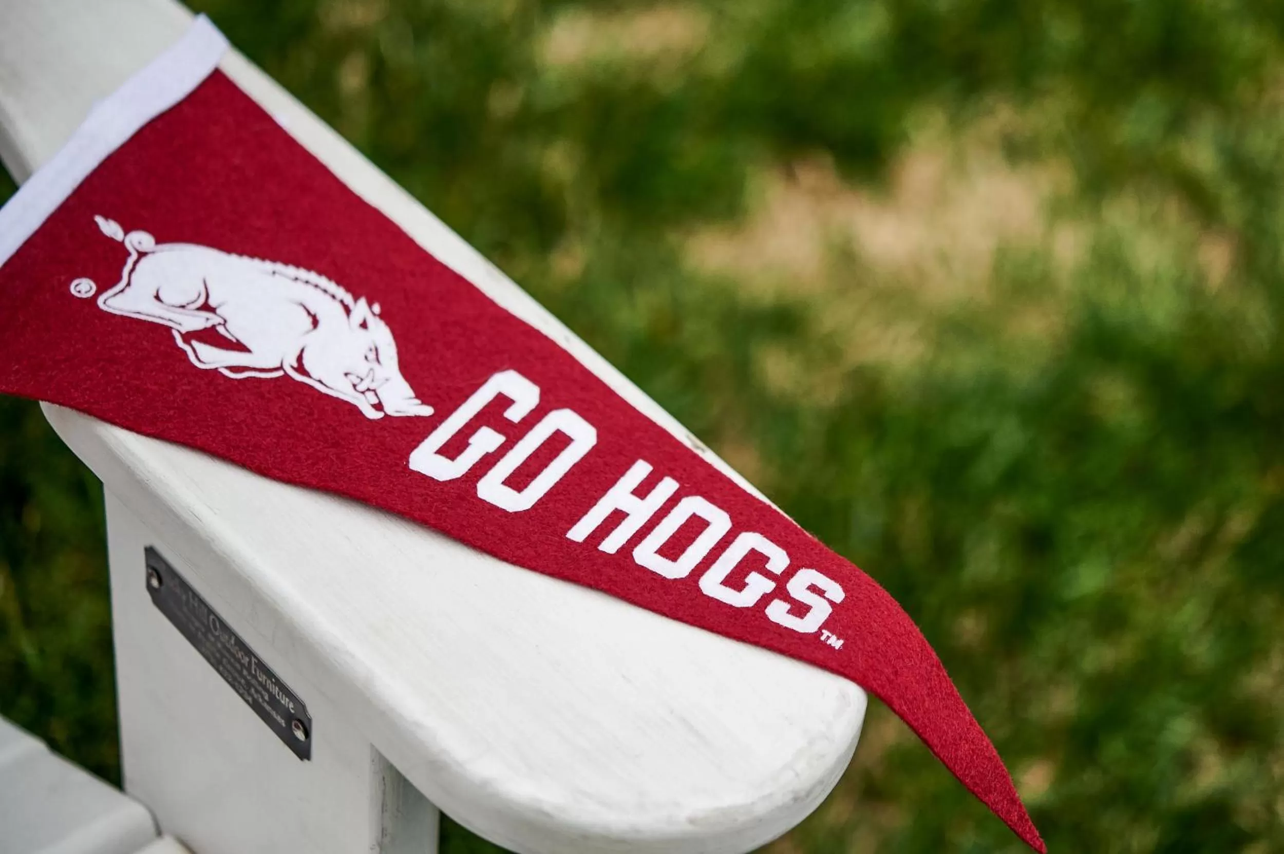 Logo/Certificate/Sign in Inn at Carnall Hall