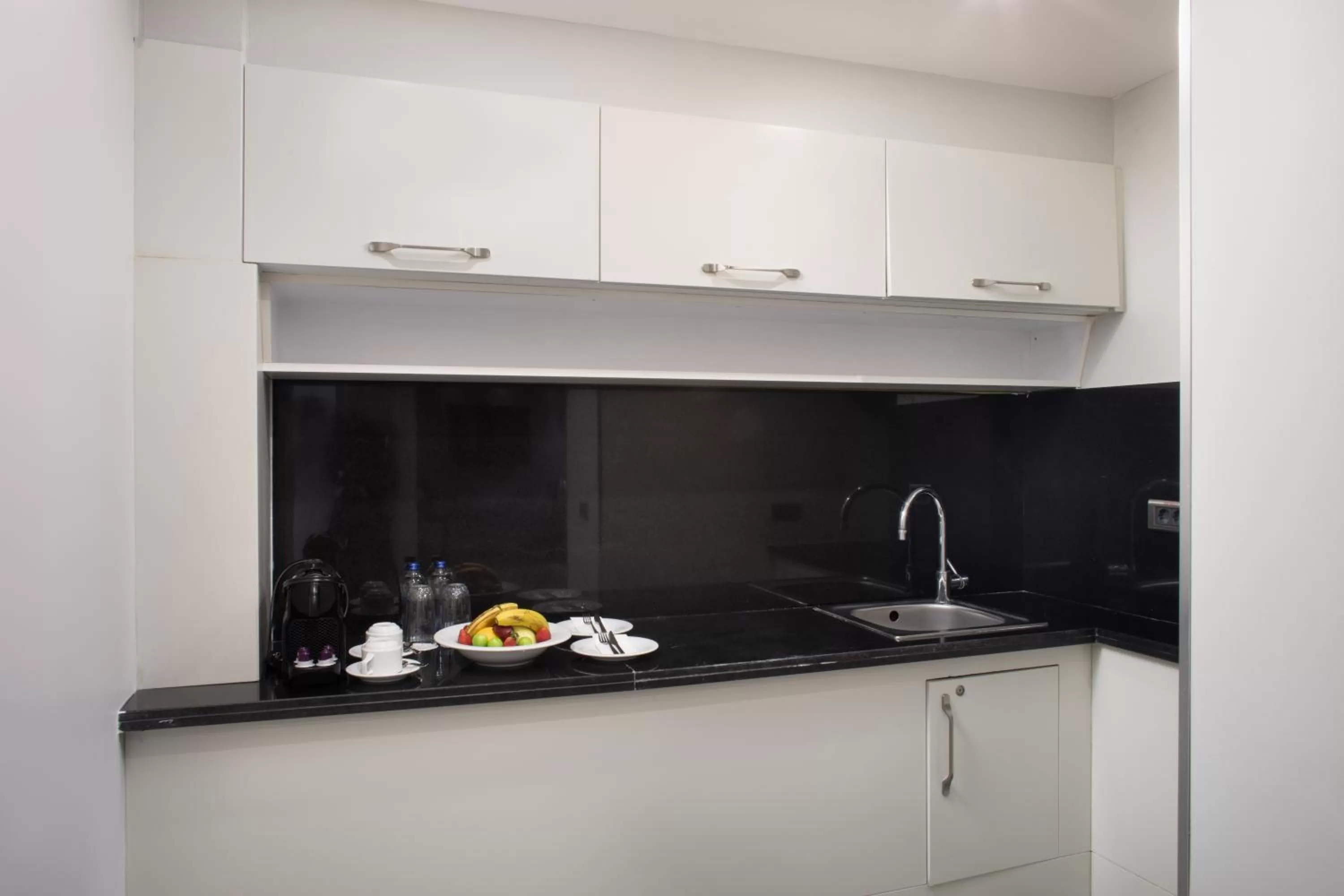 Kitchen or kitchenette in Mercure Istanbul Bomonti