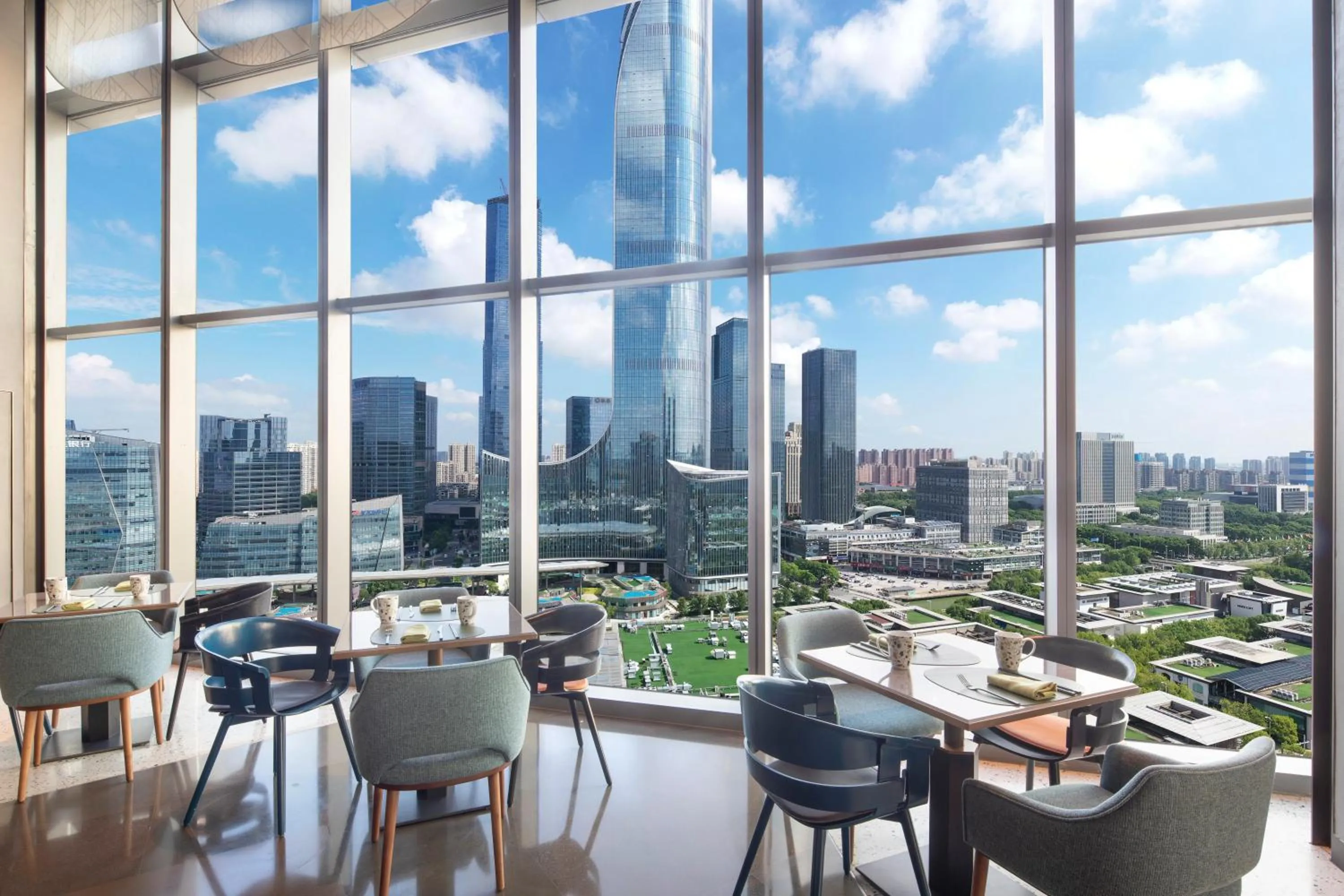 Restaurant/places to eat in M Social Hotel Suzhou